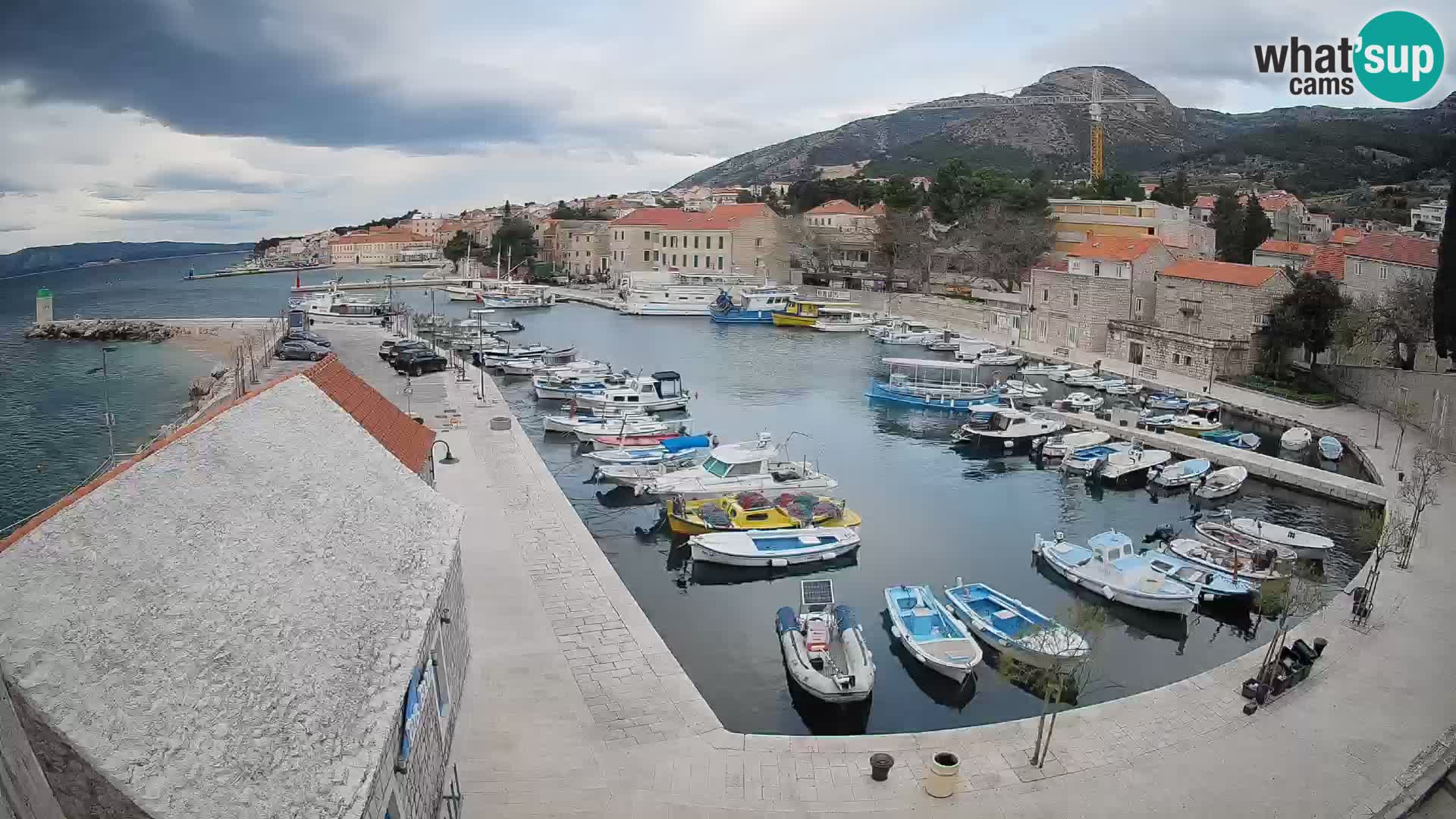 Webcam Bol Hafen – Liveblick auf Bol Riva & Marina