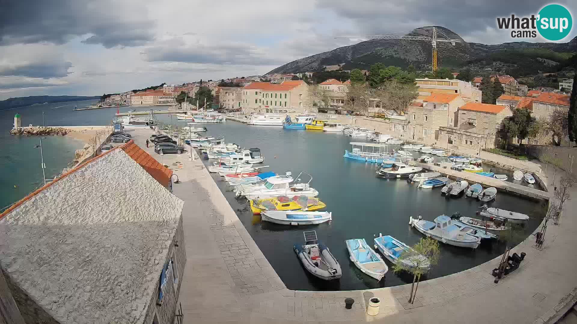 Webcam Bol Harbour – Live View of Bol Riva & Marina