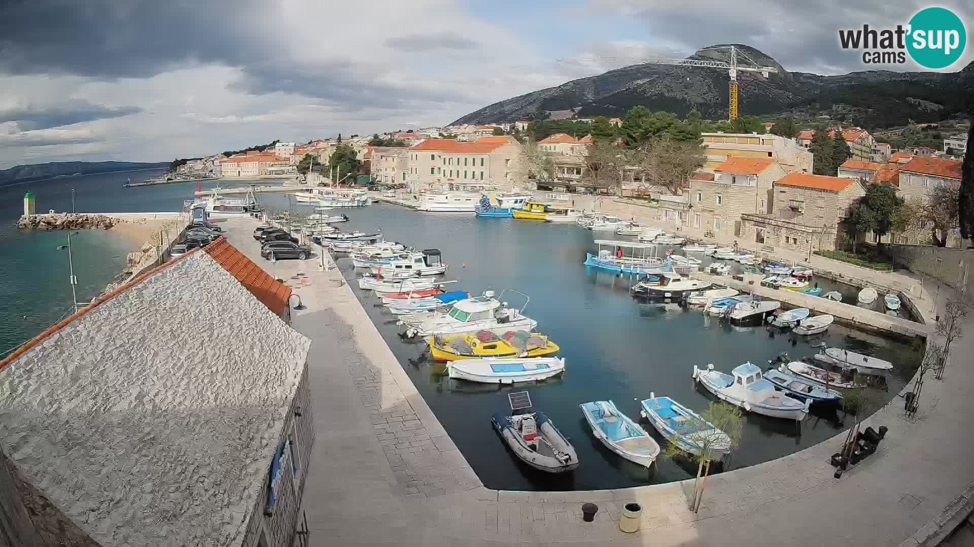 Webcam Bol Harbour – Live View of Bol Riva & Marina