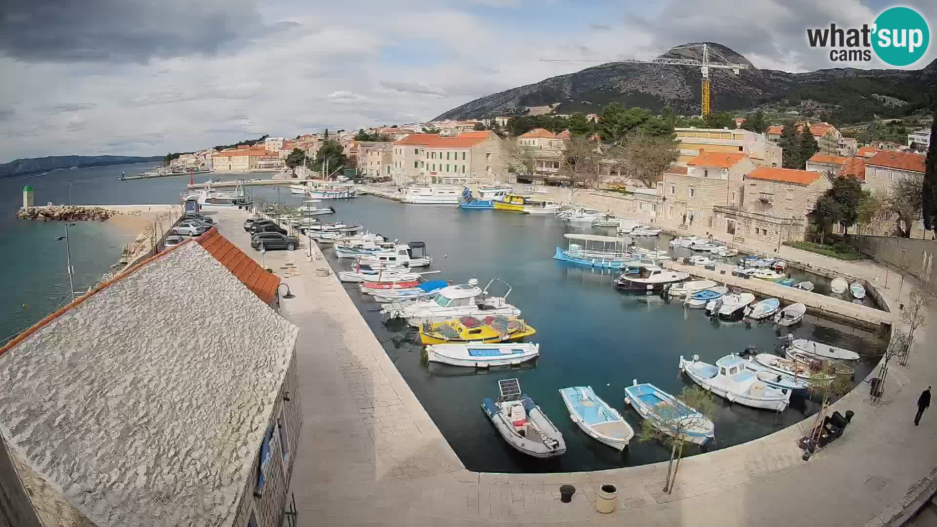 Webcam Bol Hafen – Liveblick auf Bol Riva & Marina