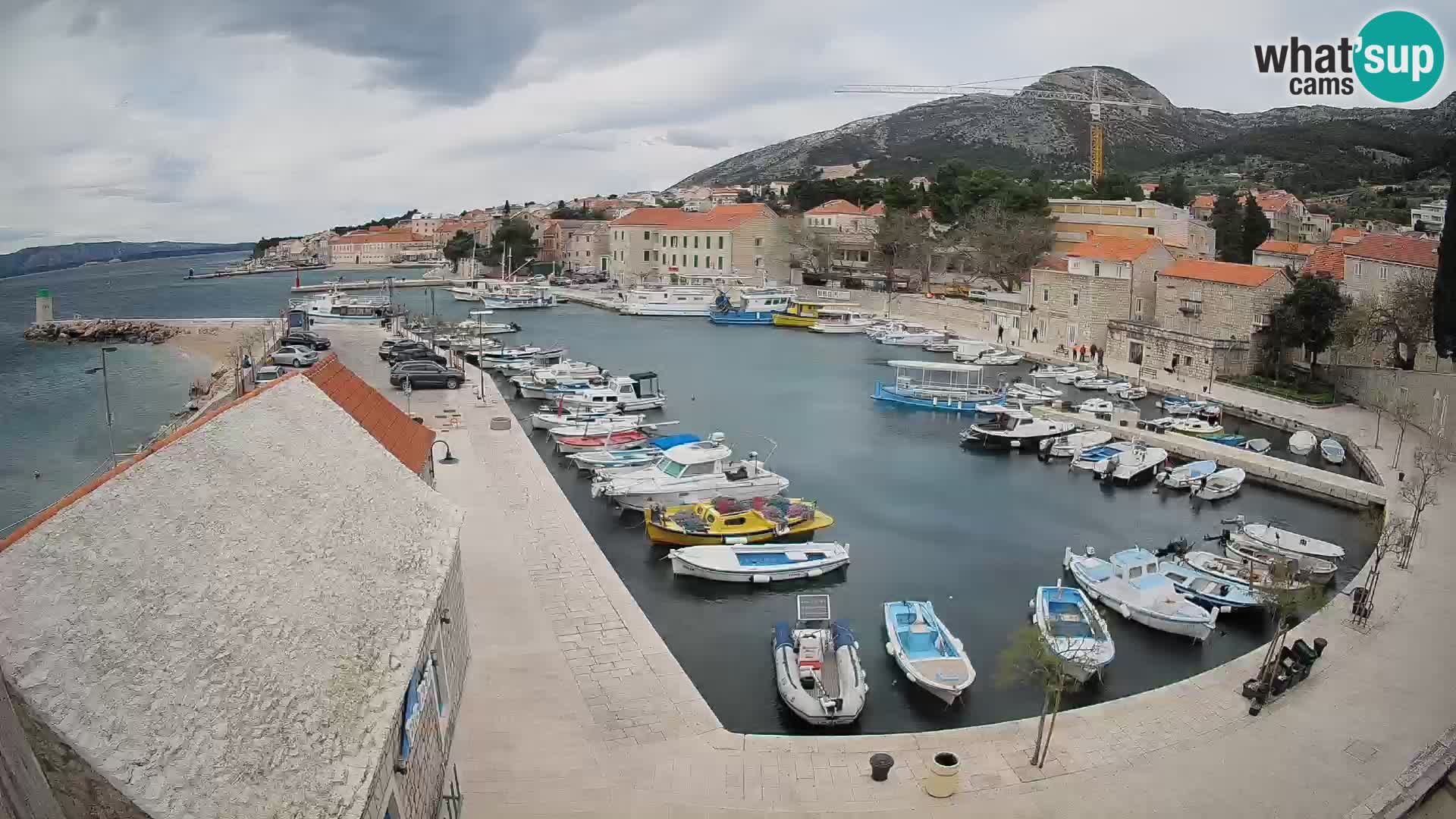 Webcam Bol Harbour – Live View of Bol Riva & Marina