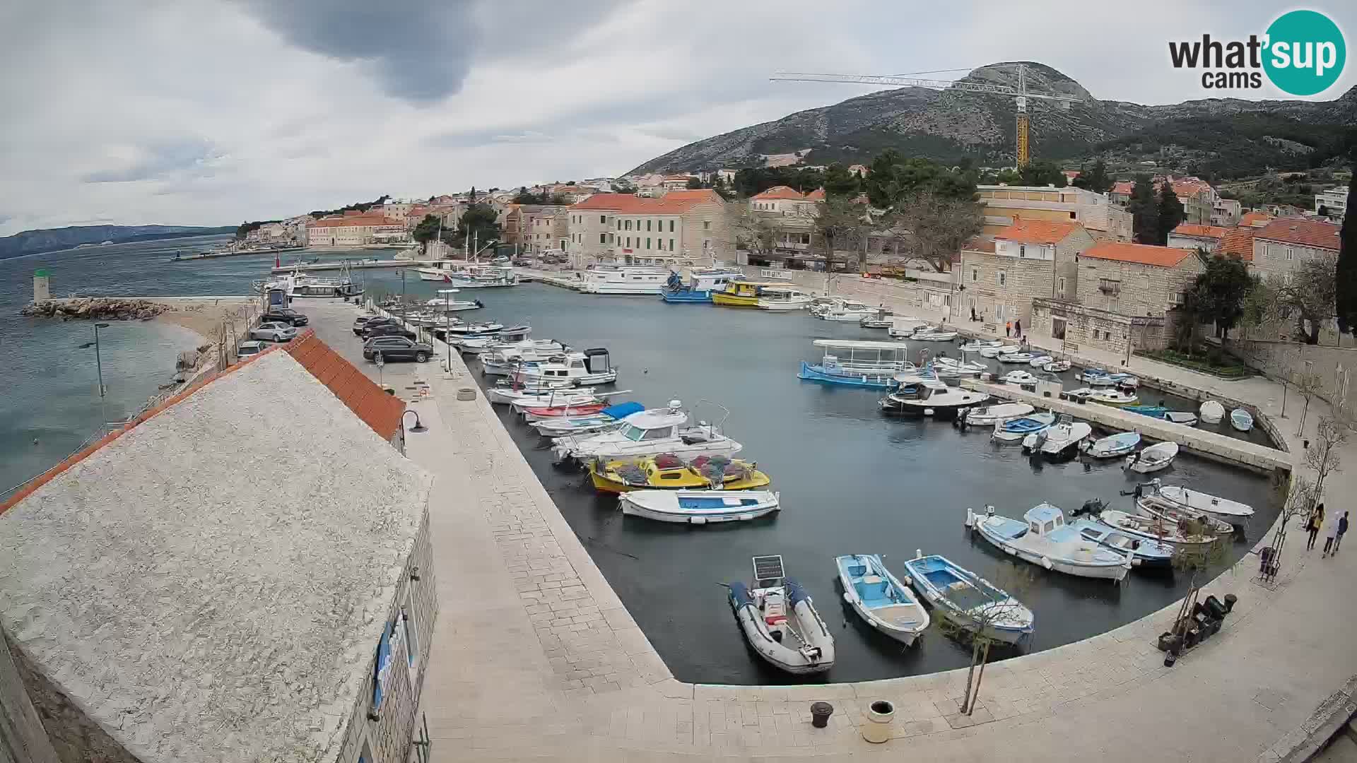 Webcam Bol Harbour – Live View of Bol Riva & Marina