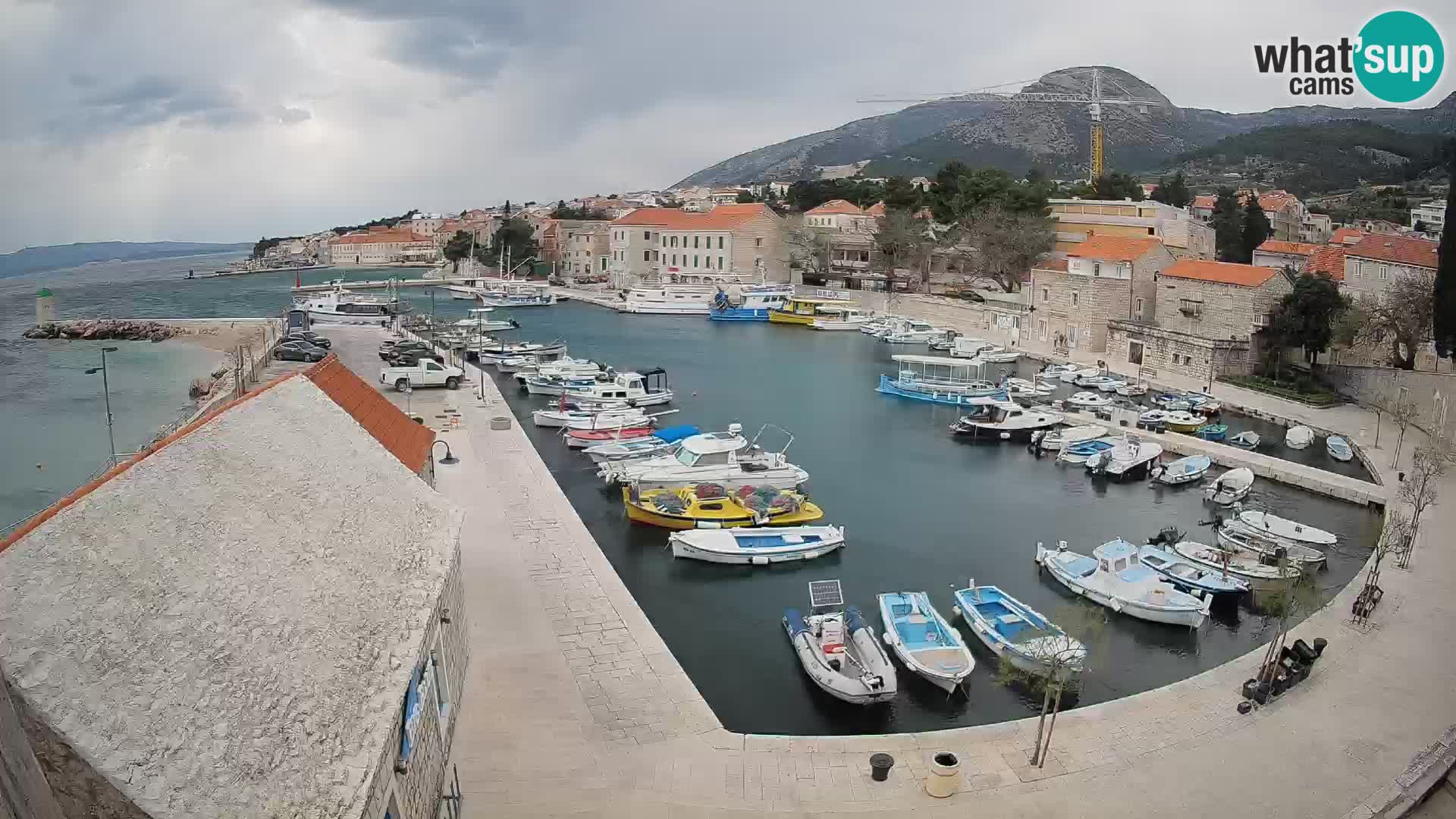 Webcam Bol Harbour – Live View of Bol Riva & Marina