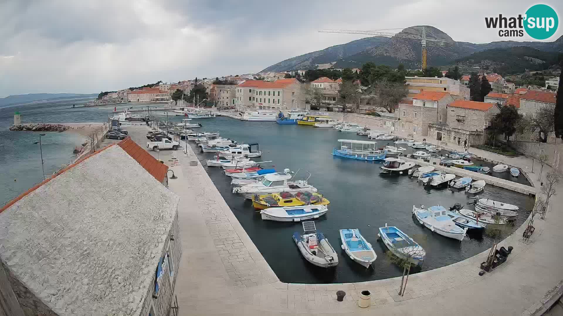 Webcam Bol Harbour – Live View of Bol Riva & Marina