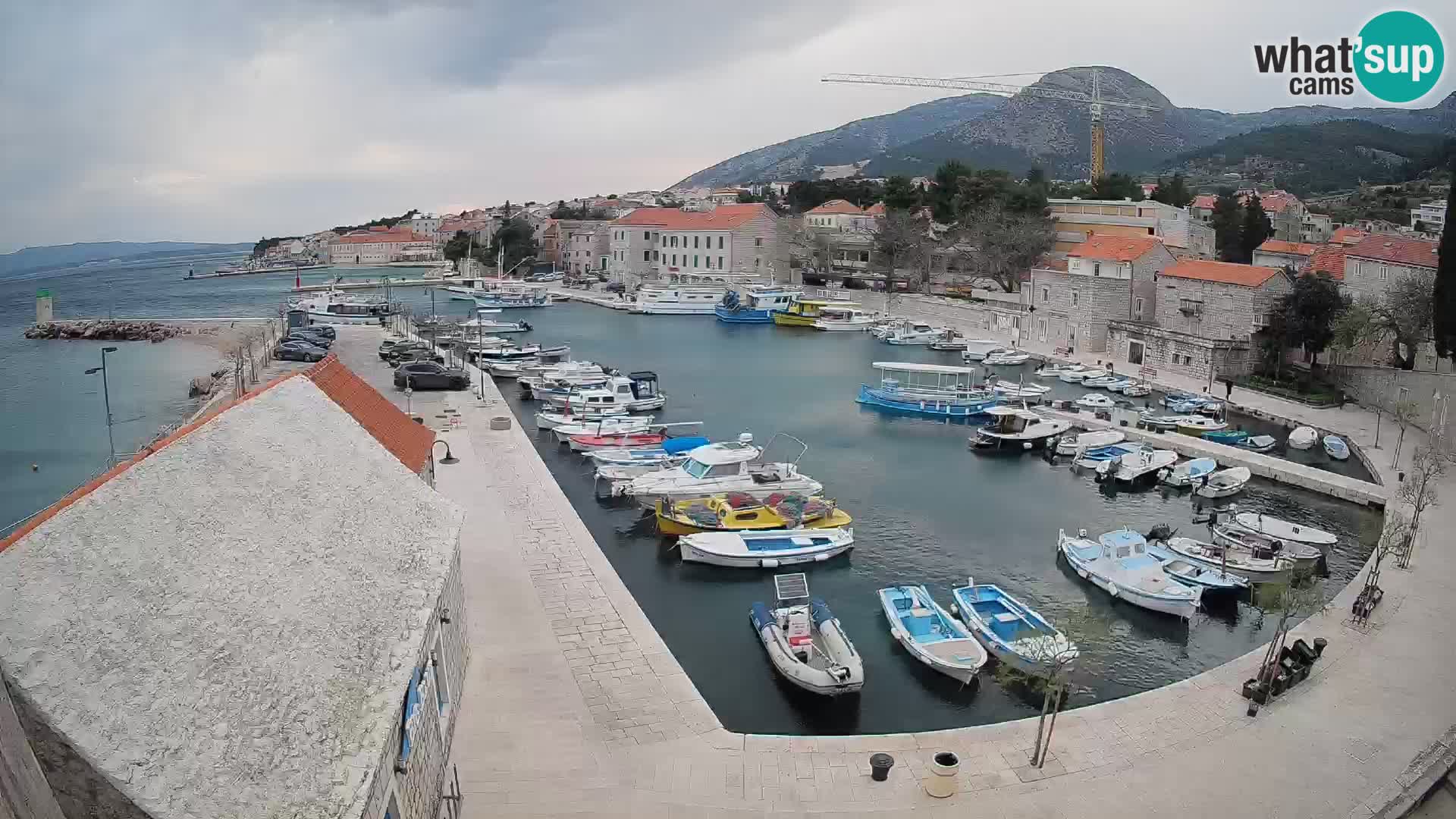 Webcam Bol Hafen – Liveblick auf Bol Riva & Marina