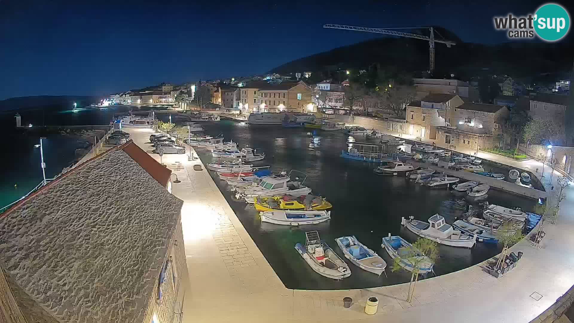 Webcam Bol Harbour – Live View of Bol Riva & Marina