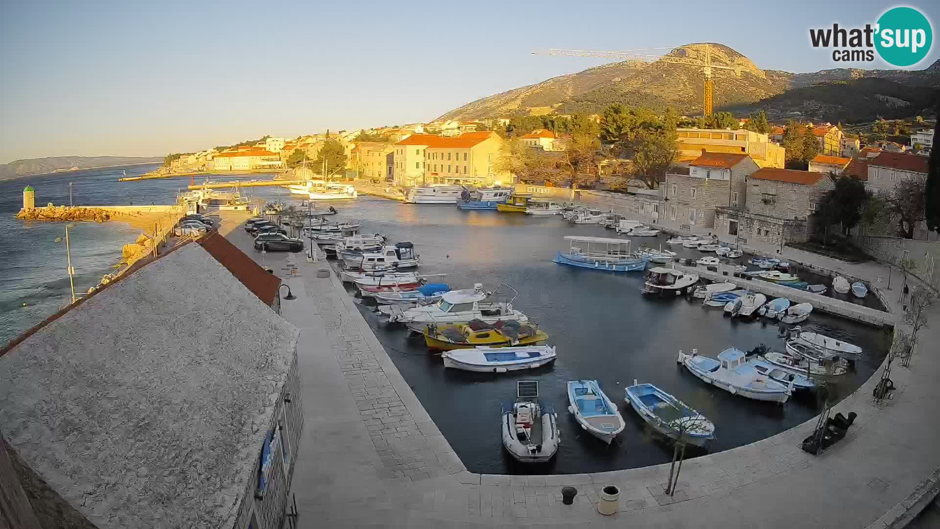 Webcam Bol Harbour – Live View of Bol Riva & Marina