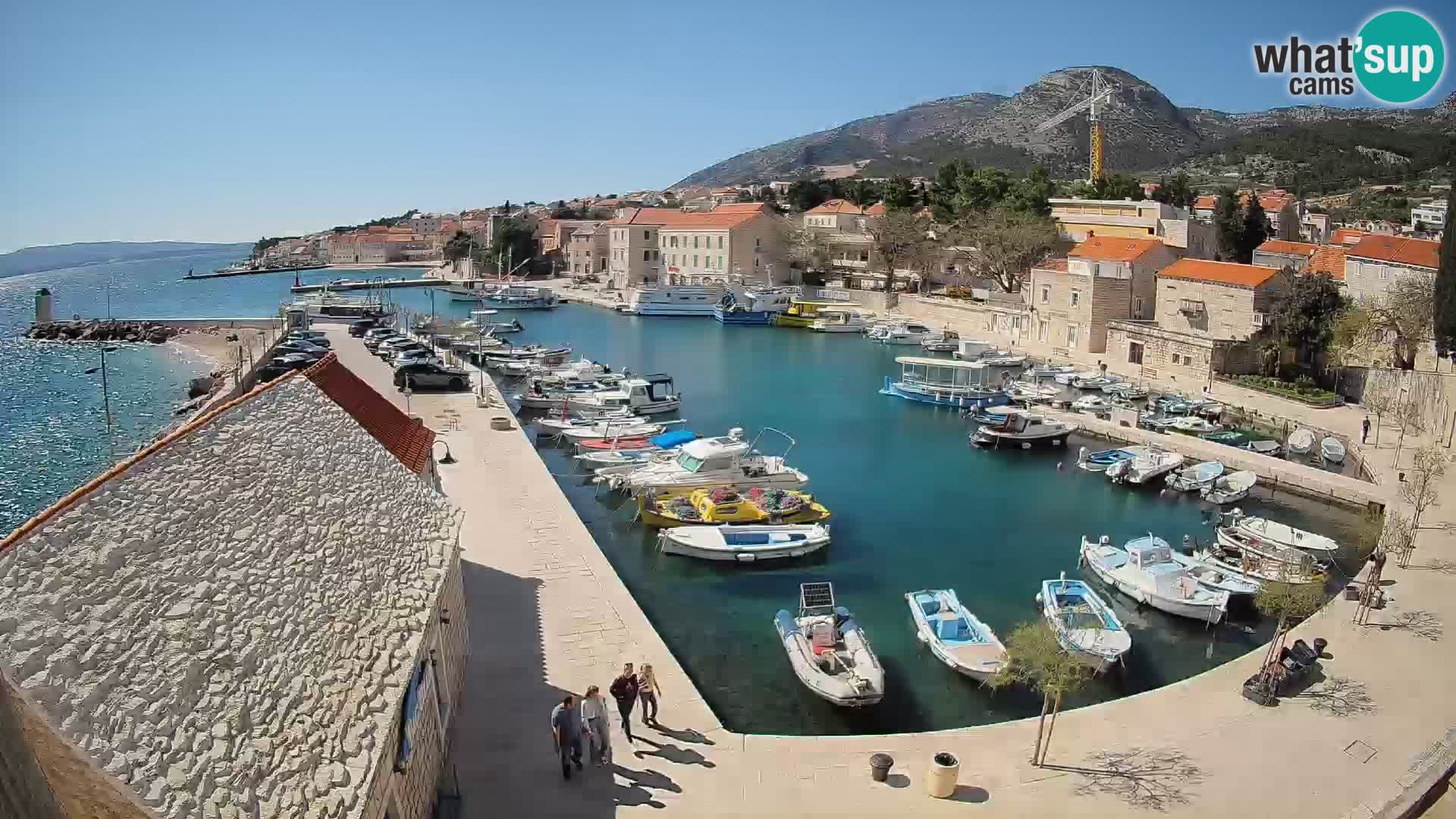 Webcam Bol Harbour – Live View of Bol Riva & Marina