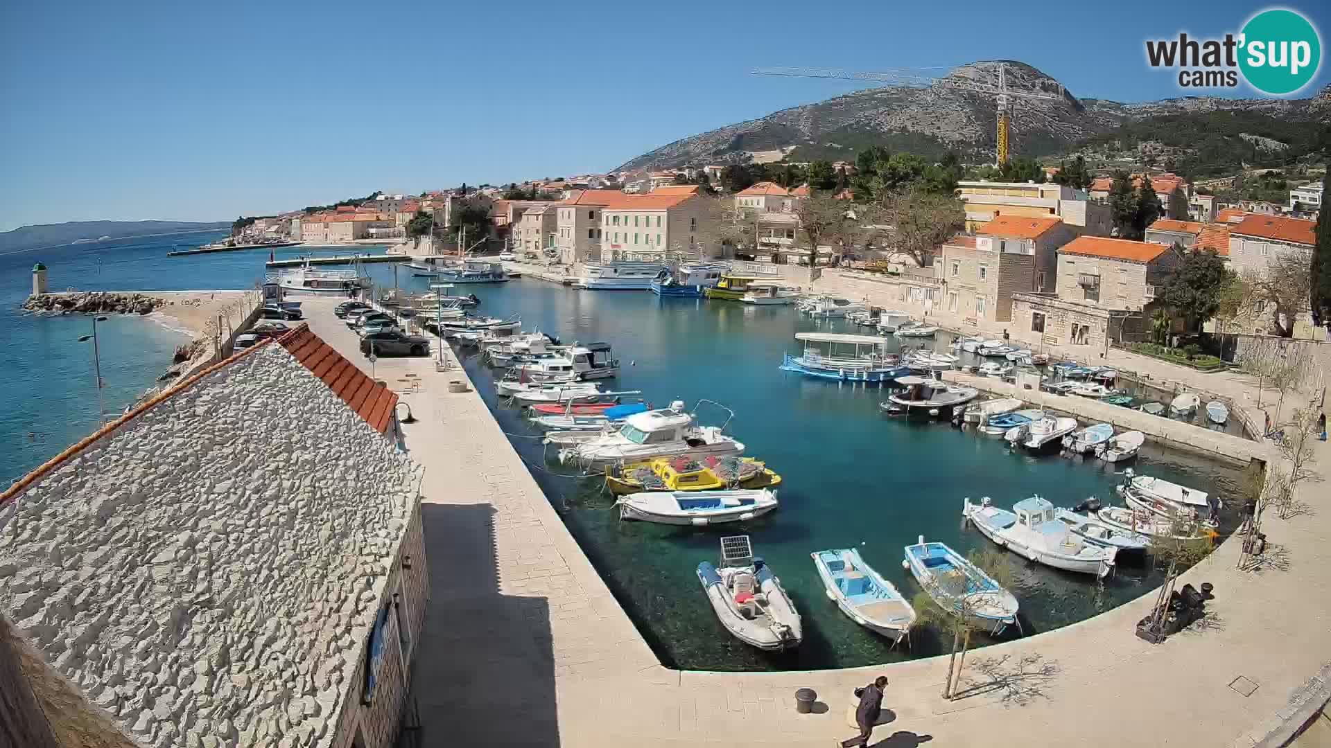 Webcam Bol Hafen – Liveblick auf Bol Riva & Marina