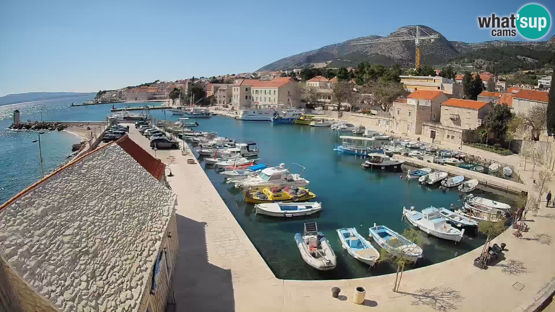 Webcam Bol Harbour – Live View of Bol Riva & Marina