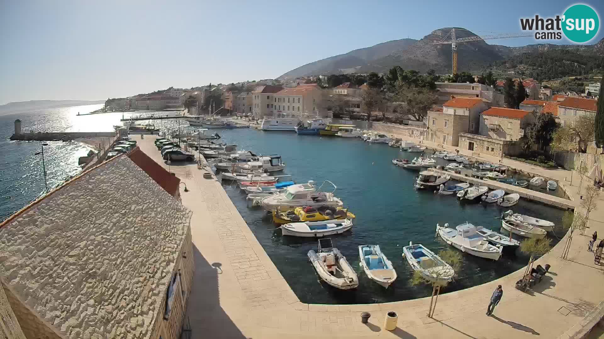 Webcam Bol Harbour – Live View of Bol Riva & Marina
