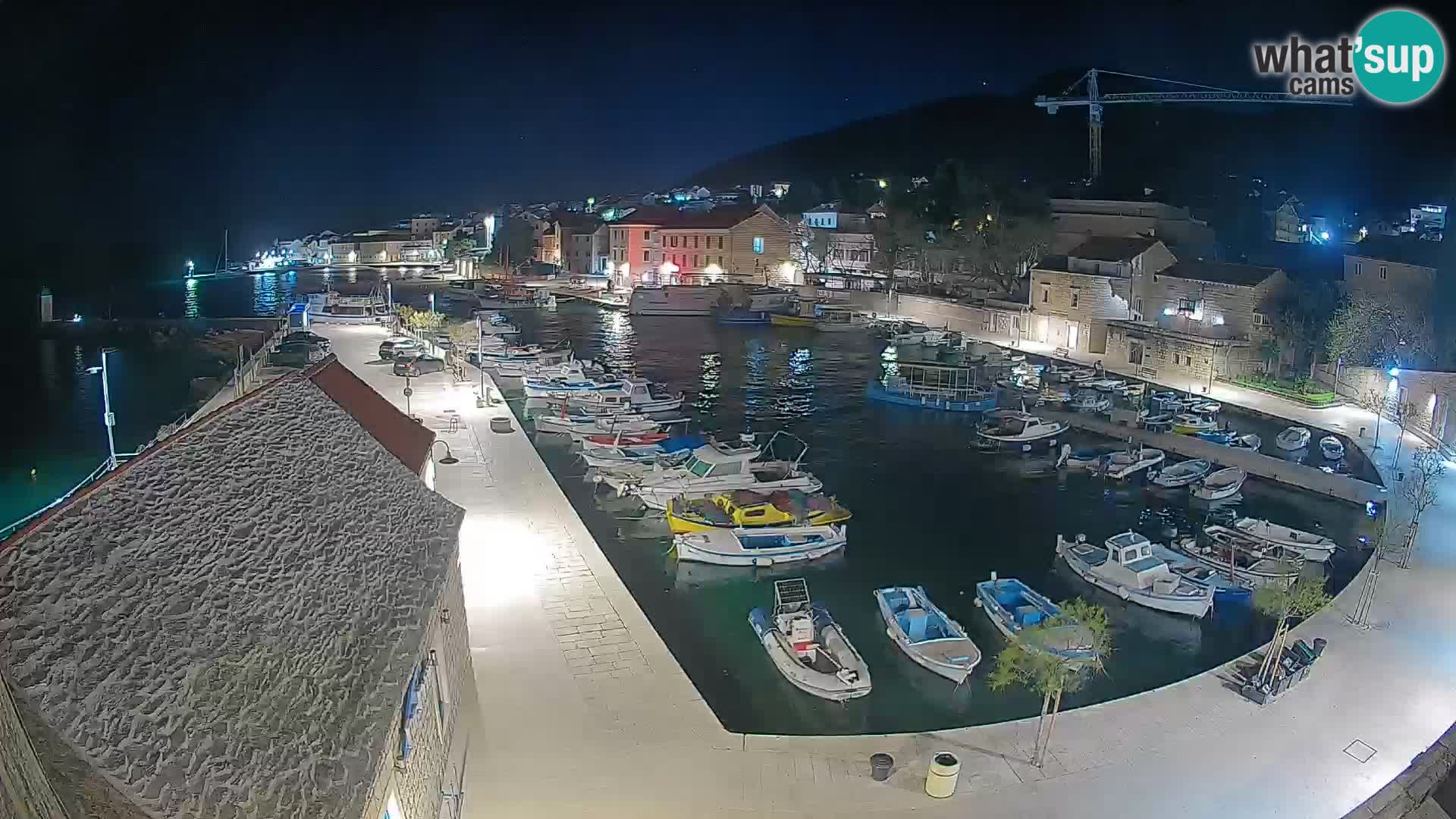 Webcam Bol Harbour – Live View of Bol Riva & Marina
