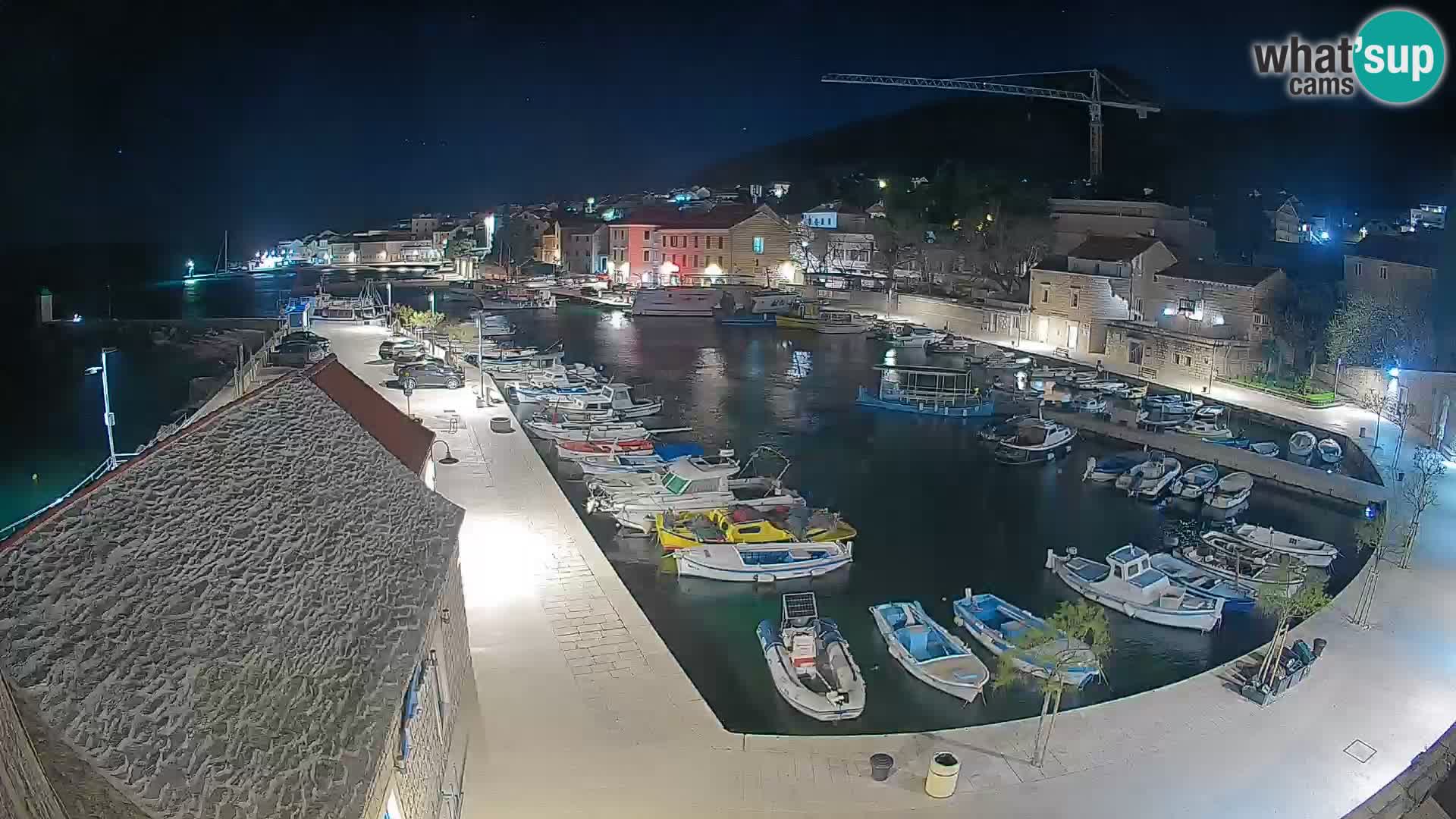 Webcam Bol Harbour – Live View of Bol Riva & Marina