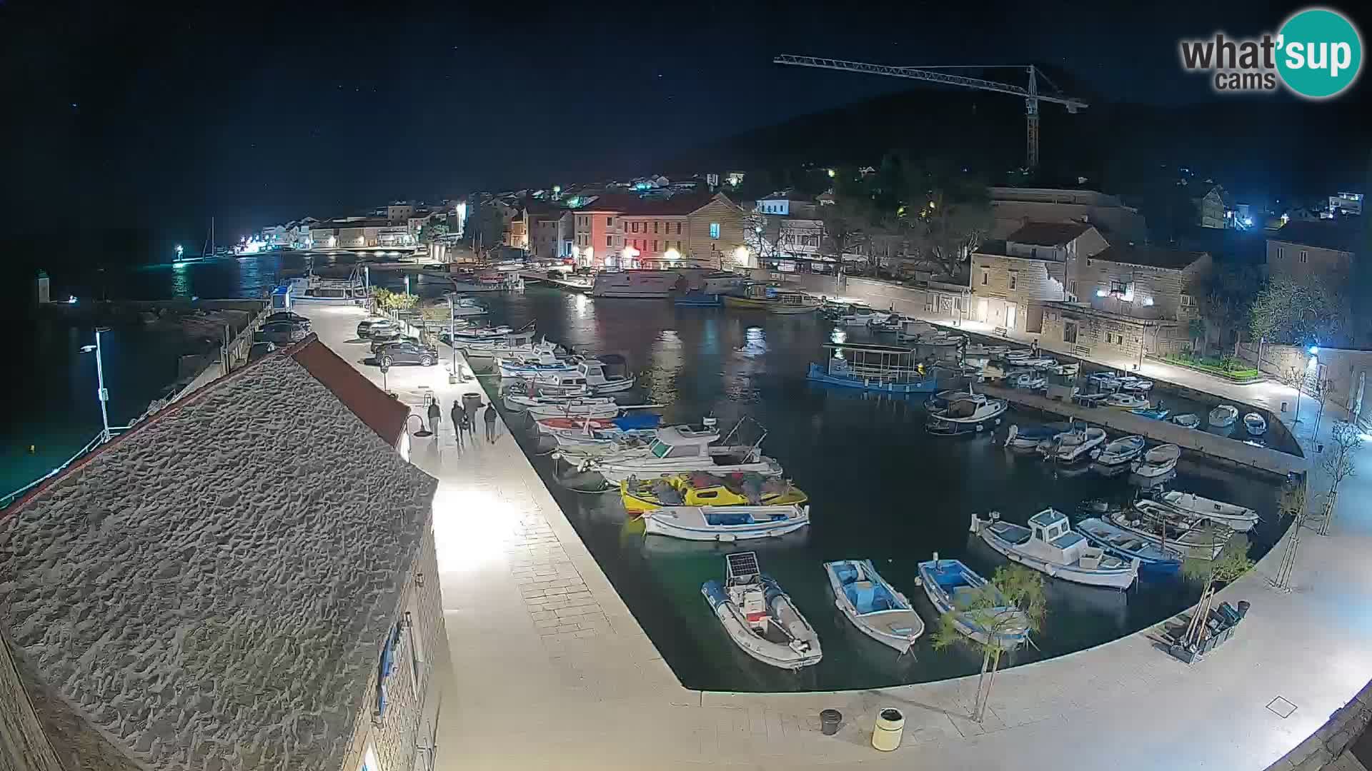 Webcam Bol Harbour – Live View of Bol Riva & Marina