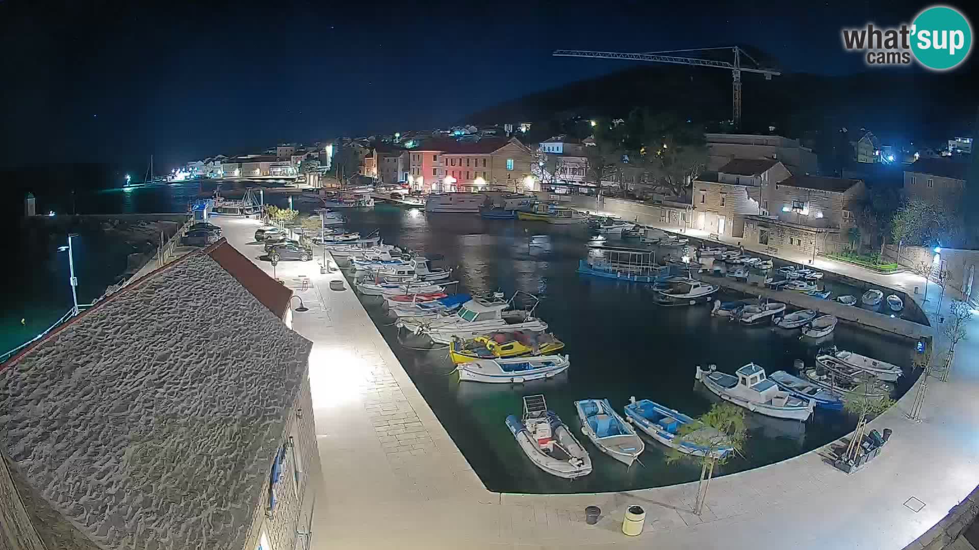 Webcam Bol Harbour – Live View of Bol Riva & Marina