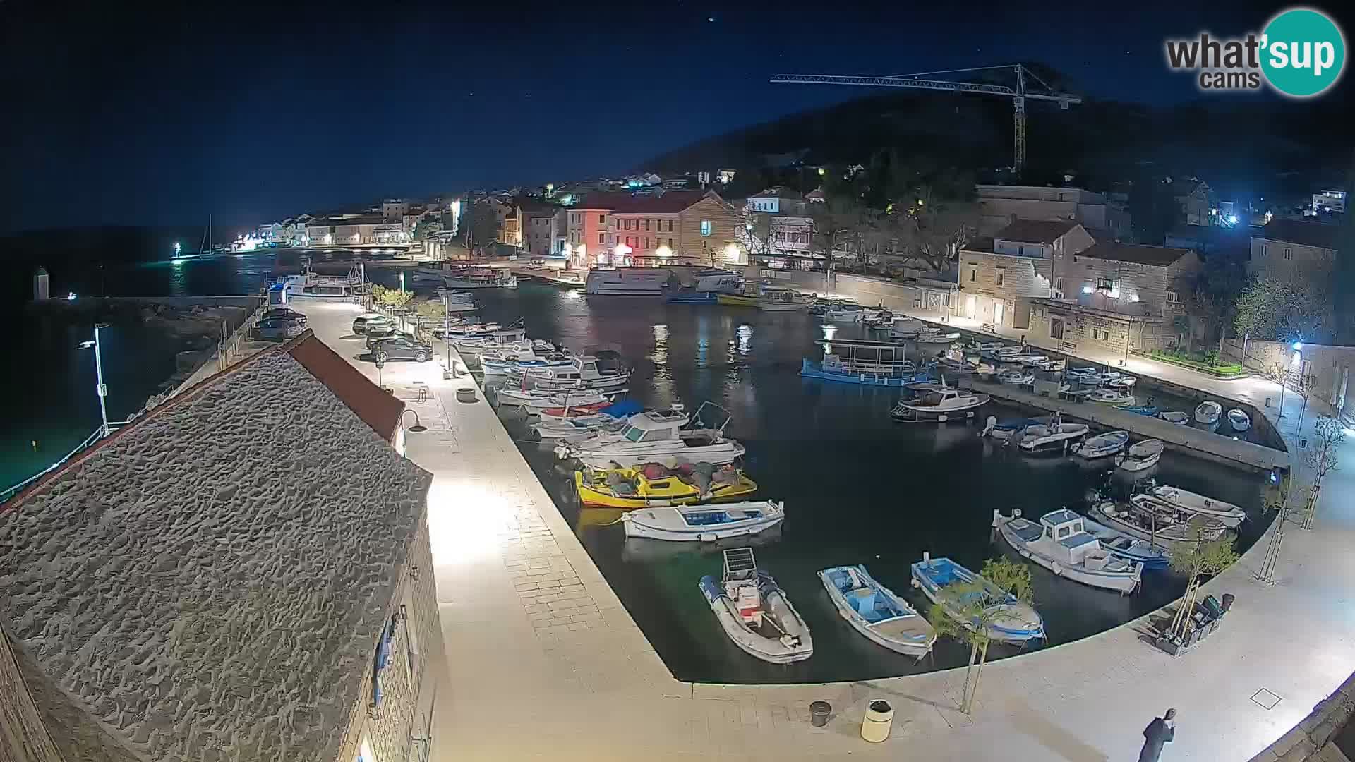 Webcam Bol Hafen – Liveblick auf Bol Riva & Marina