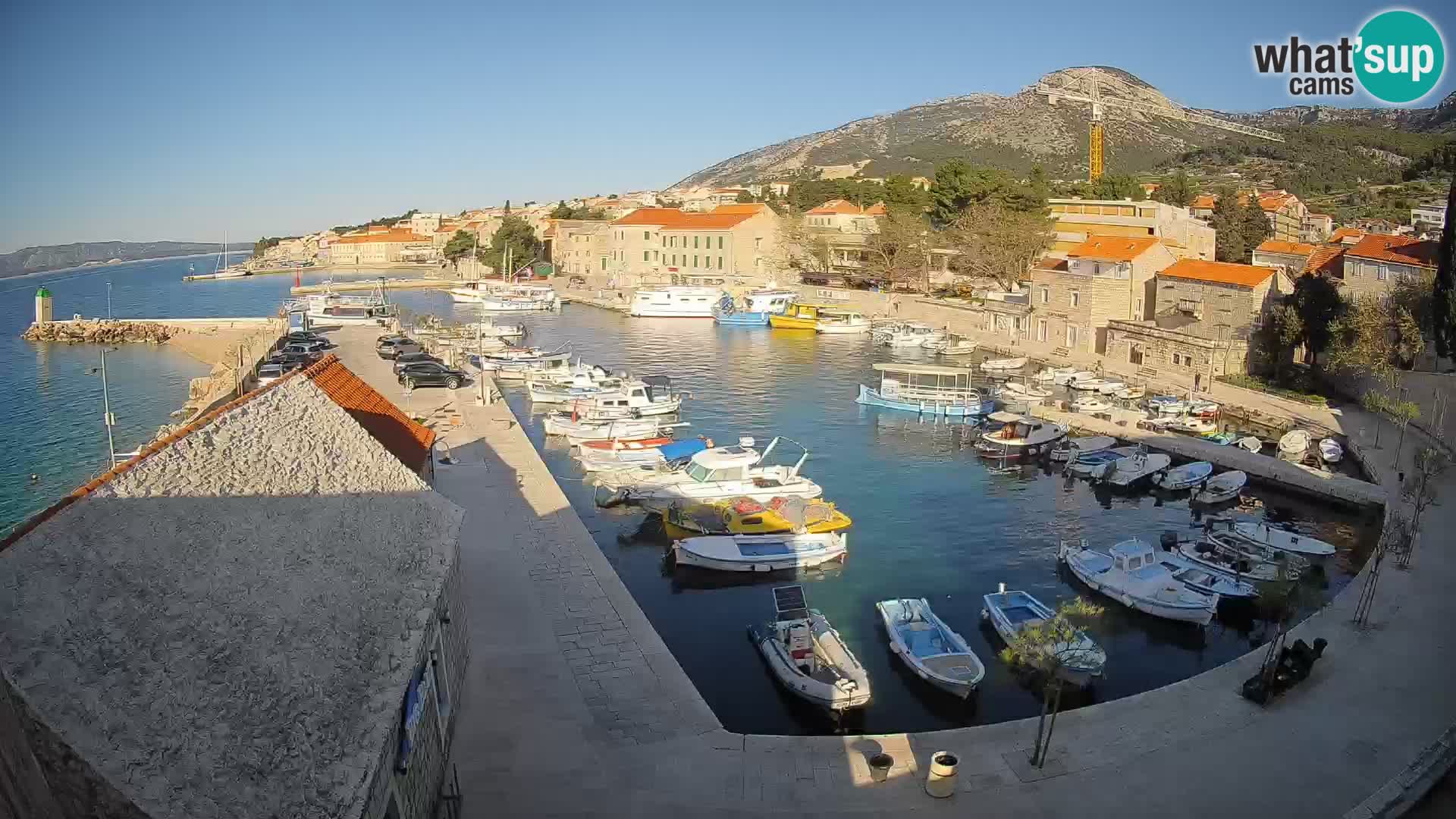 Webcam Bol Harbour – Live View of Bol Riva & Marina
