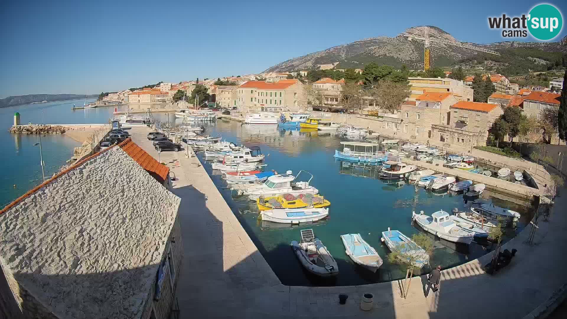 Webcam Bol Harbour – Live View of Bol Riva & Marina