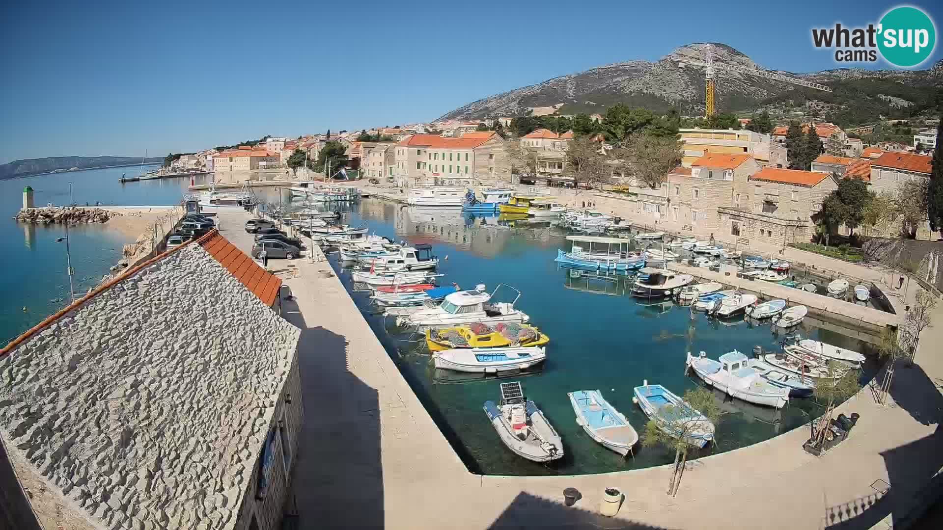 Webcam Bol Harbour – Live View of Bol Riva & Marina
