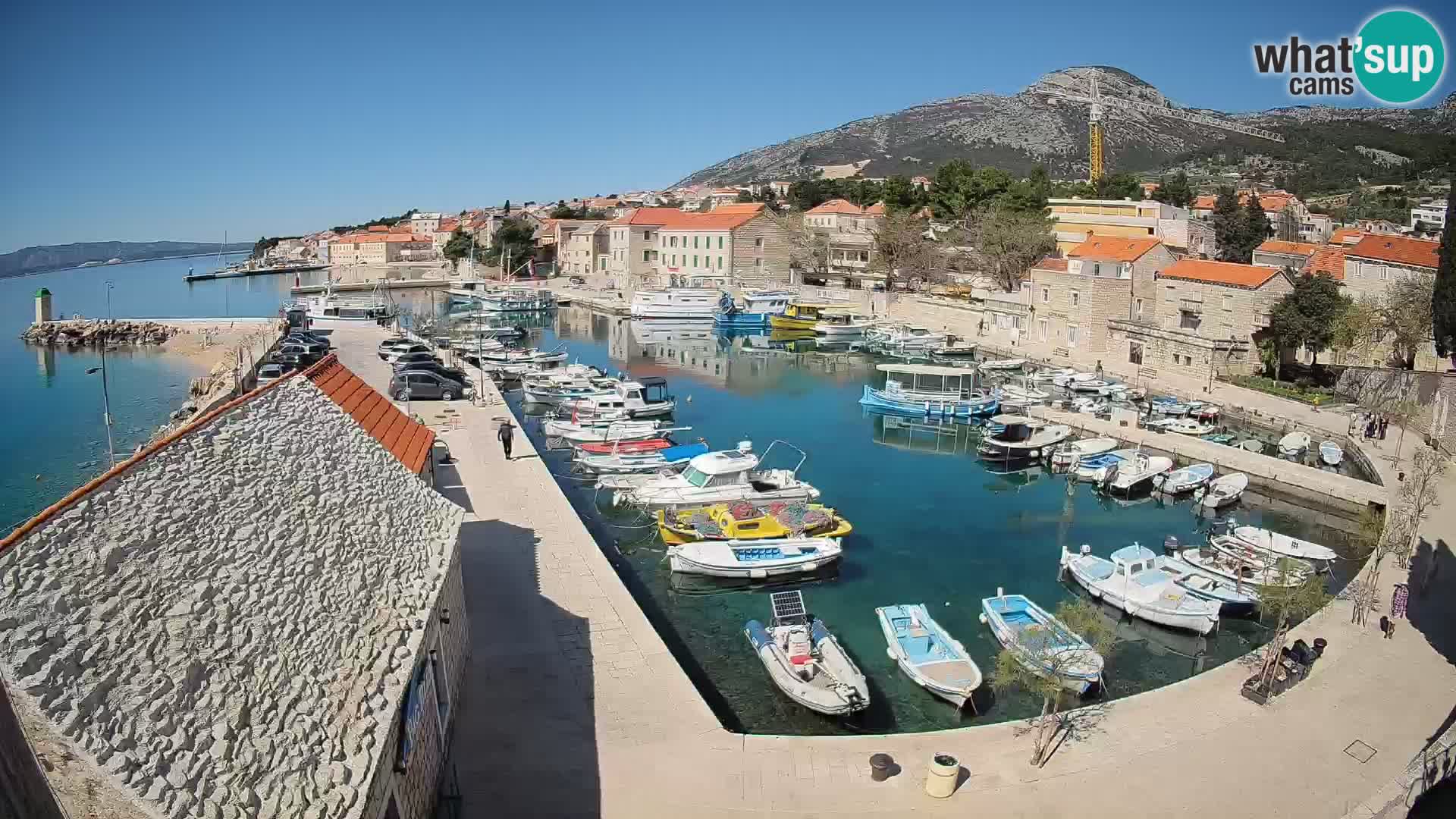 Webcam Bol Harbour – Live View of Bol Riva & Marina