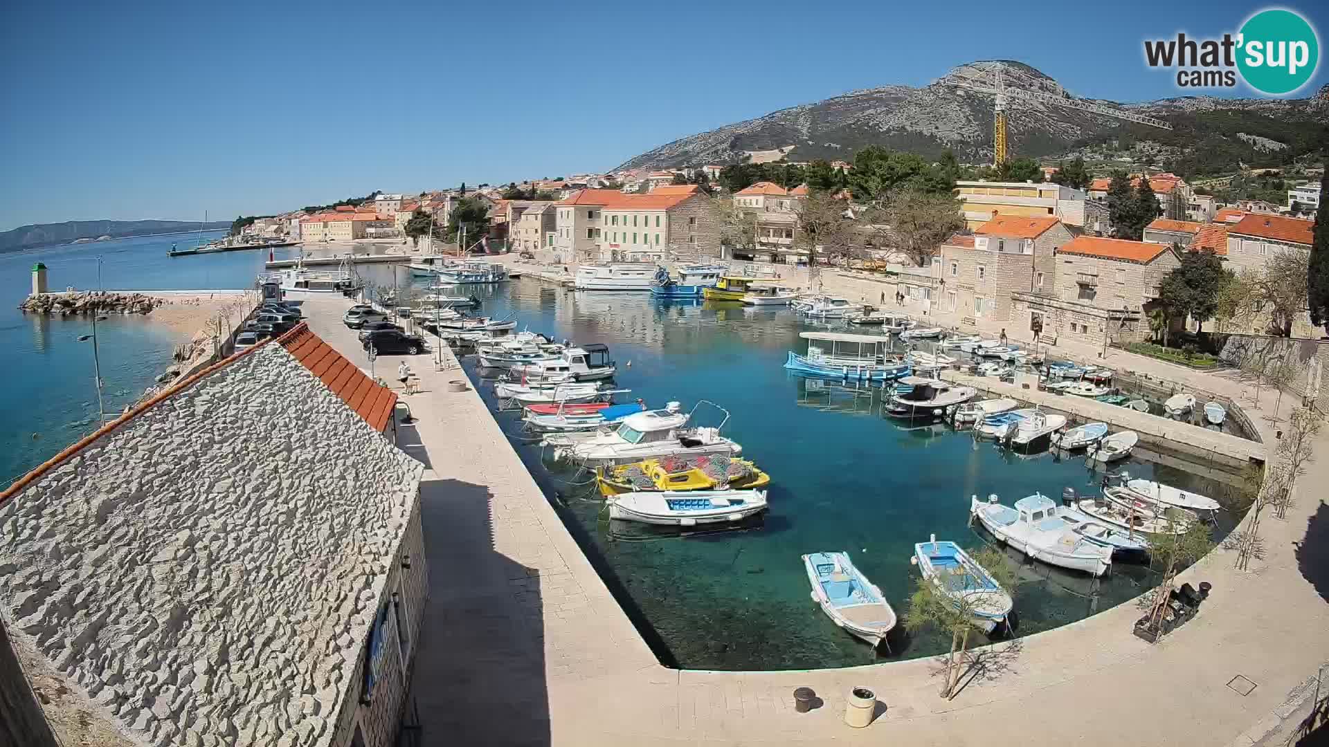 Webcam Bol Hafen – Liveblick auf Bol Riva & Marina