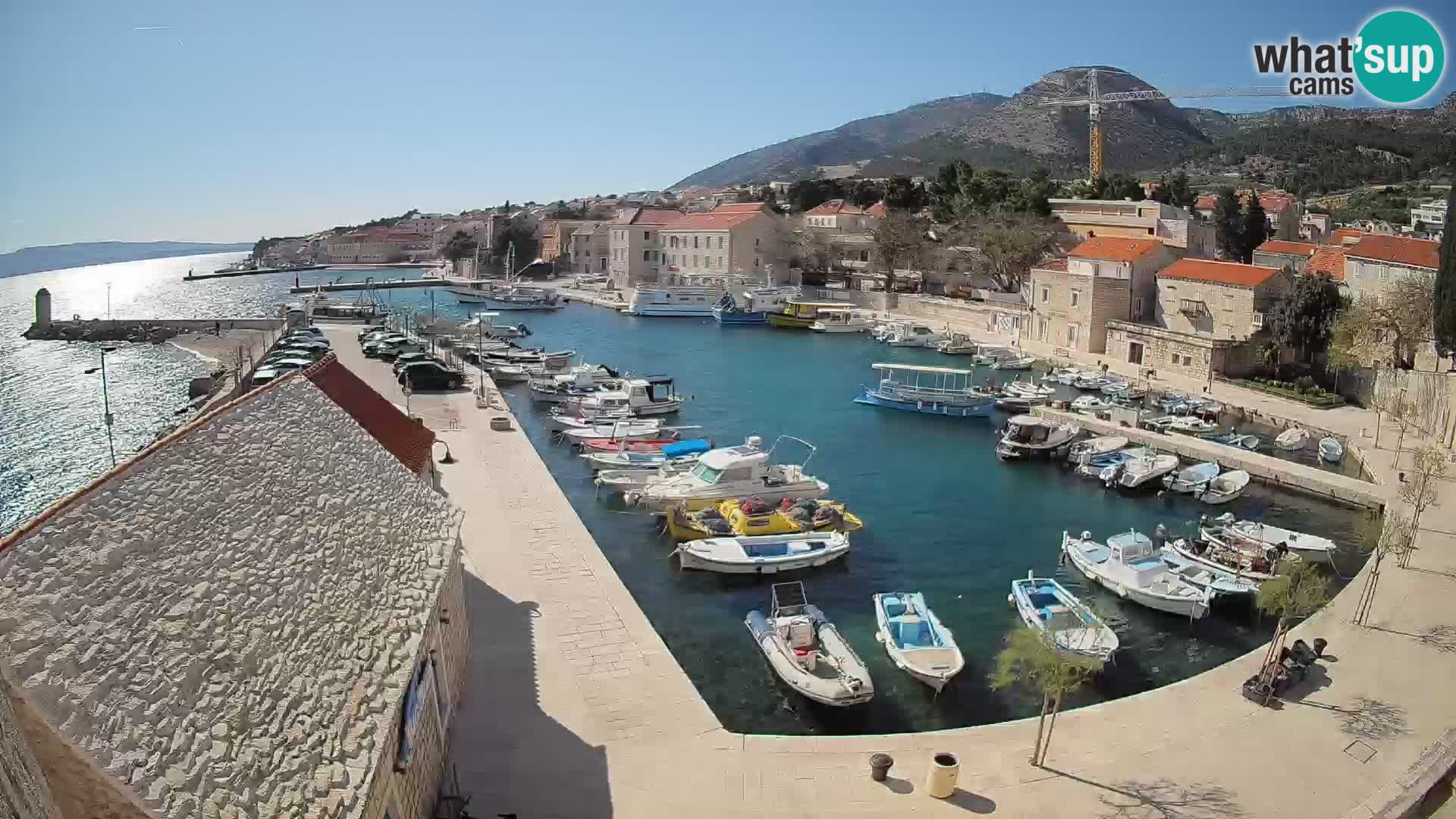 Webcam Bol Harbour – Live View of Bol Riva & Marina