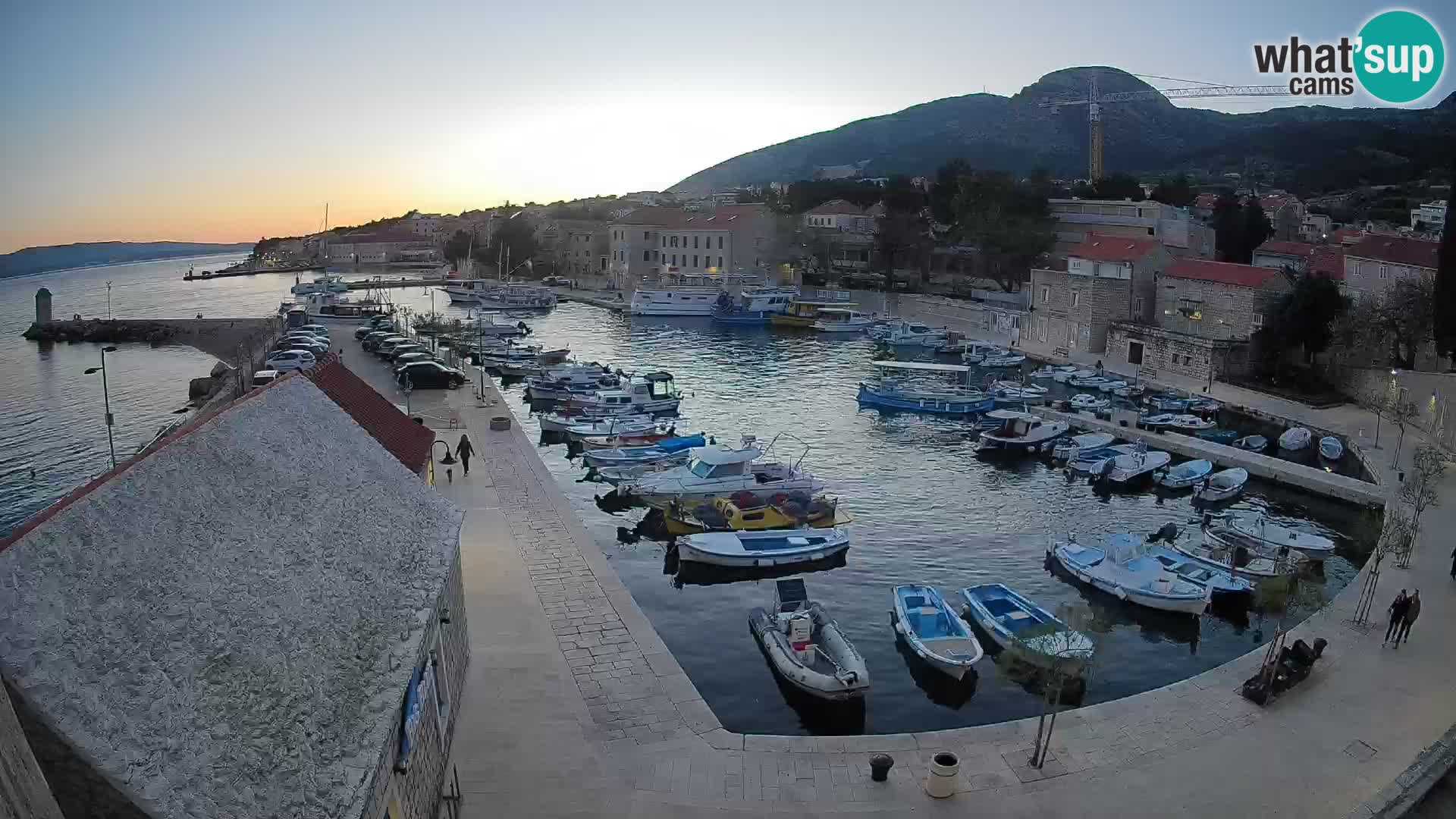 Webcam Bol Harbour – Live View of Bol Riva & Marina