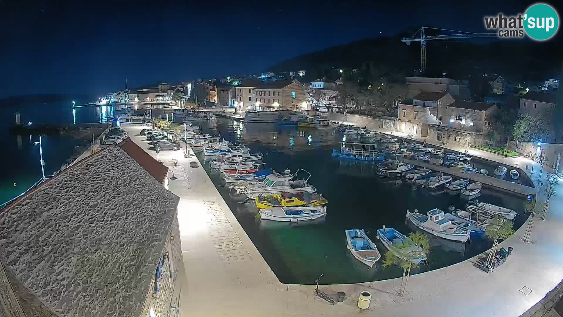 Webcam Bol Harbour – Live View of Bol Riva & Marina