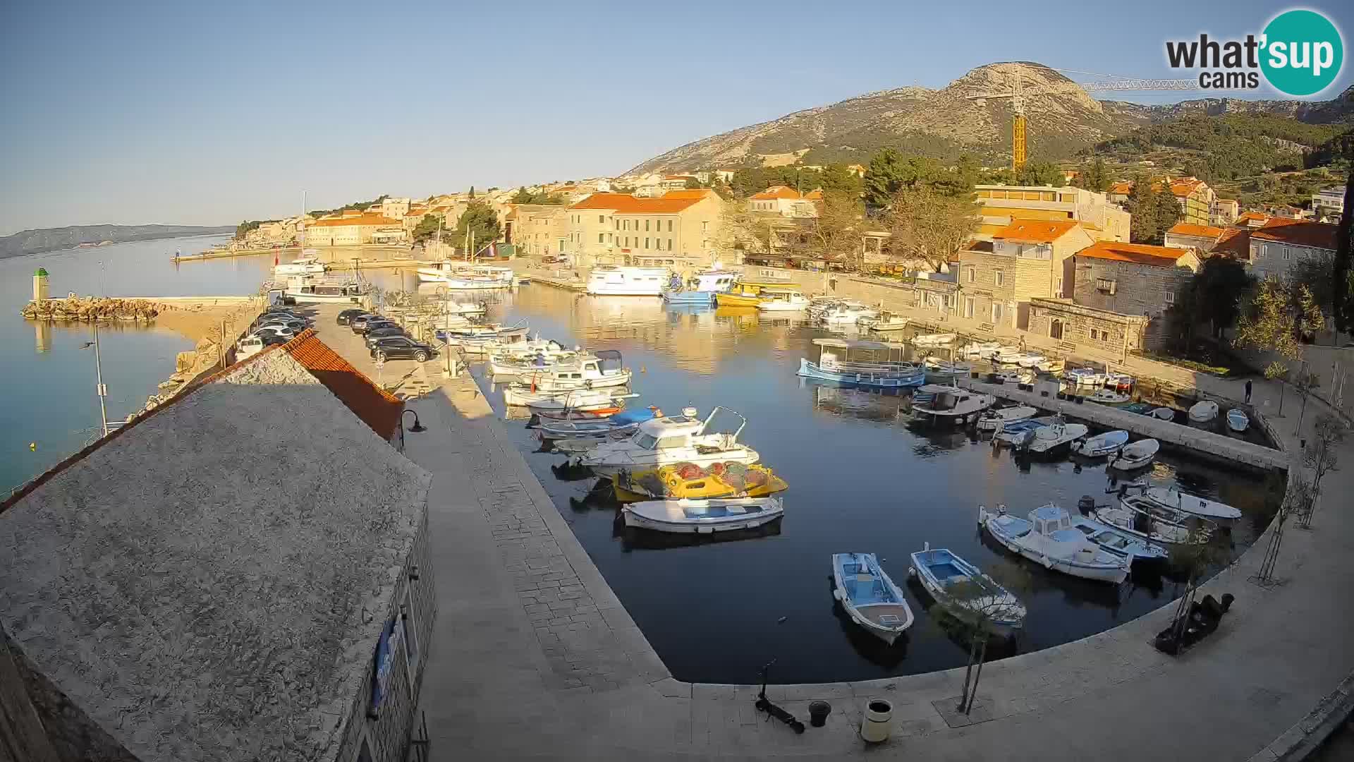 Webcam Bol Harbour – Live View of Bol Riva & Marina