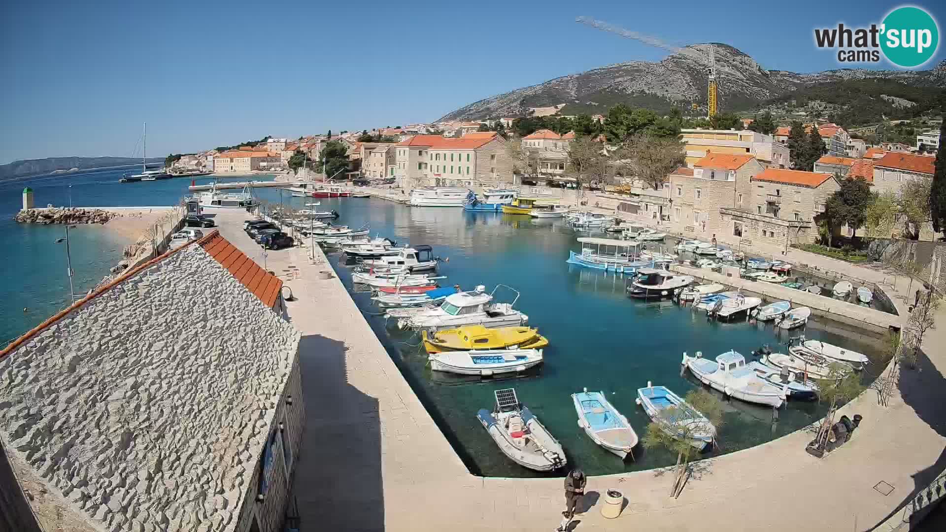 Webcam Bol Harbour – Live View of Bol Riva & Marina