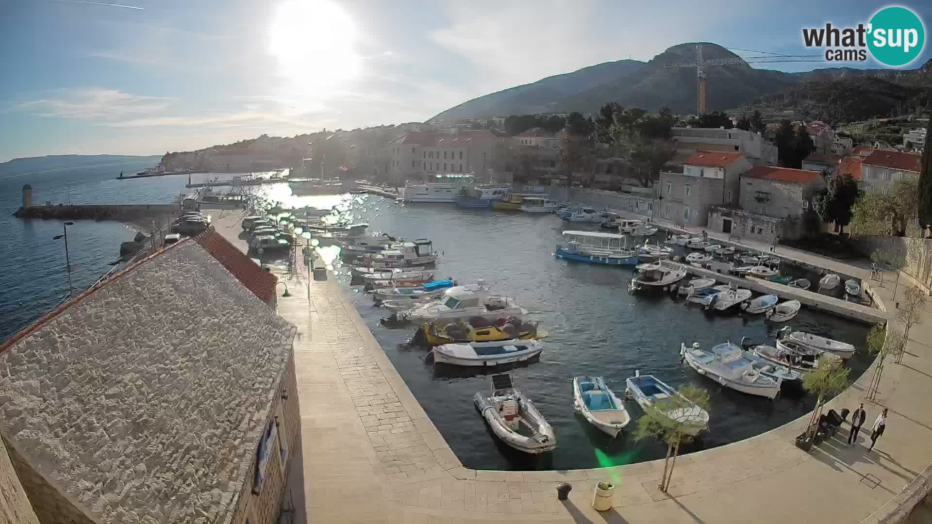 Webcam Bol Harbour – Live View of Bol Riva & Marina