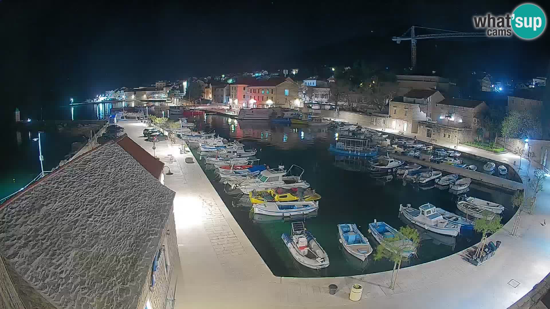 Webcam Bol Harbour – Live View of Bol Riva & Marina