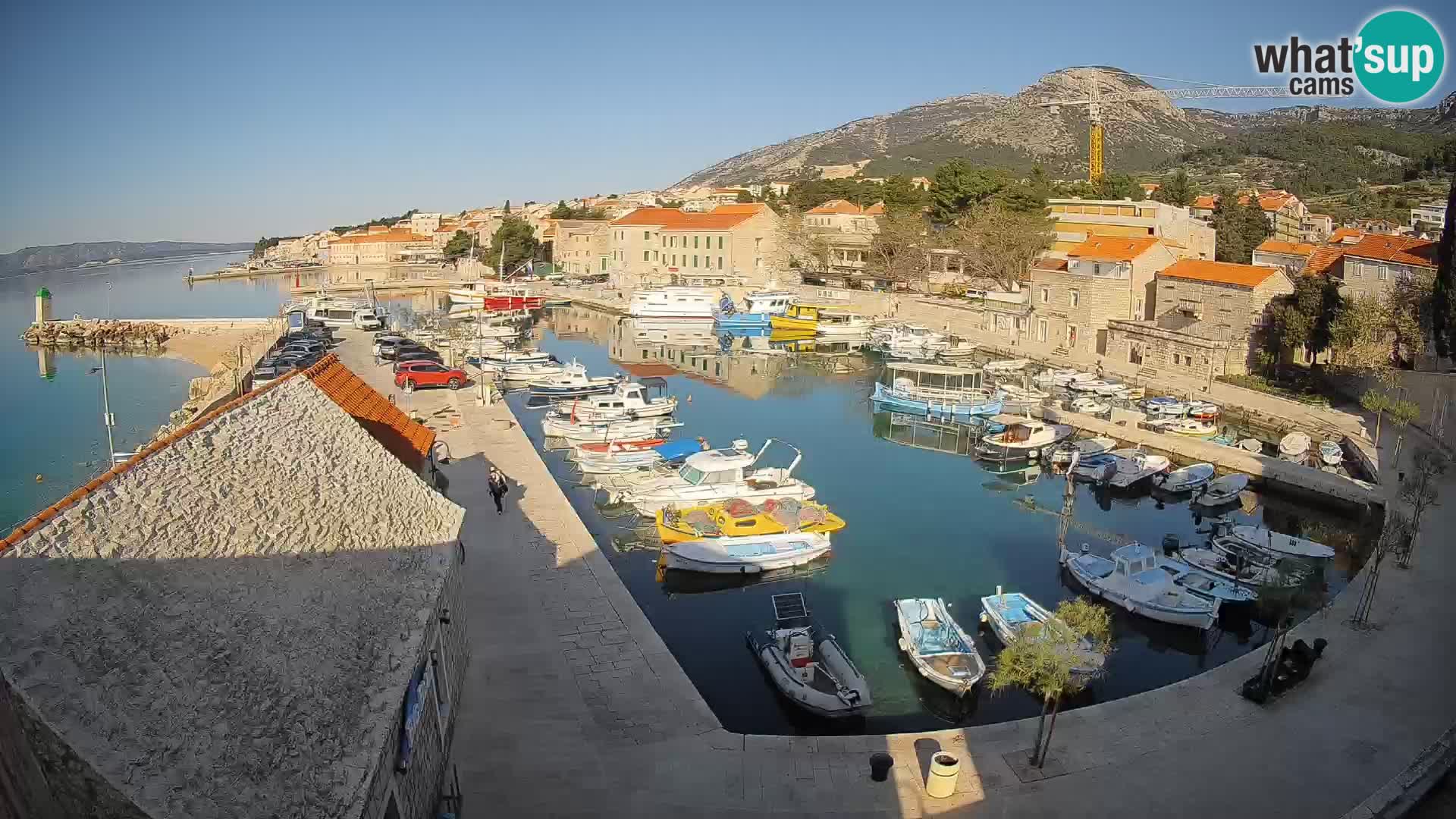 Webcam Bol Harbour – Live View of Bol Riva & Marina