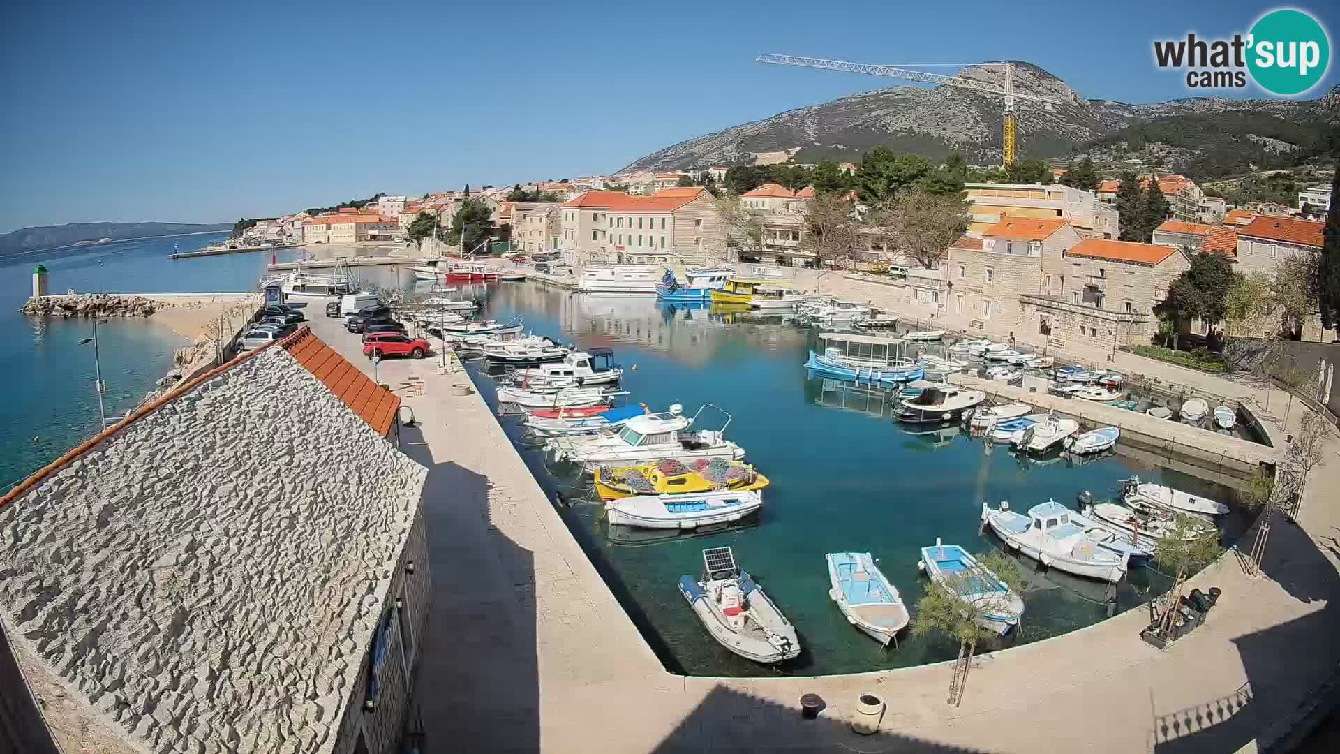 Webcam Bol Harbour – Live View of Bol Riva & Marina