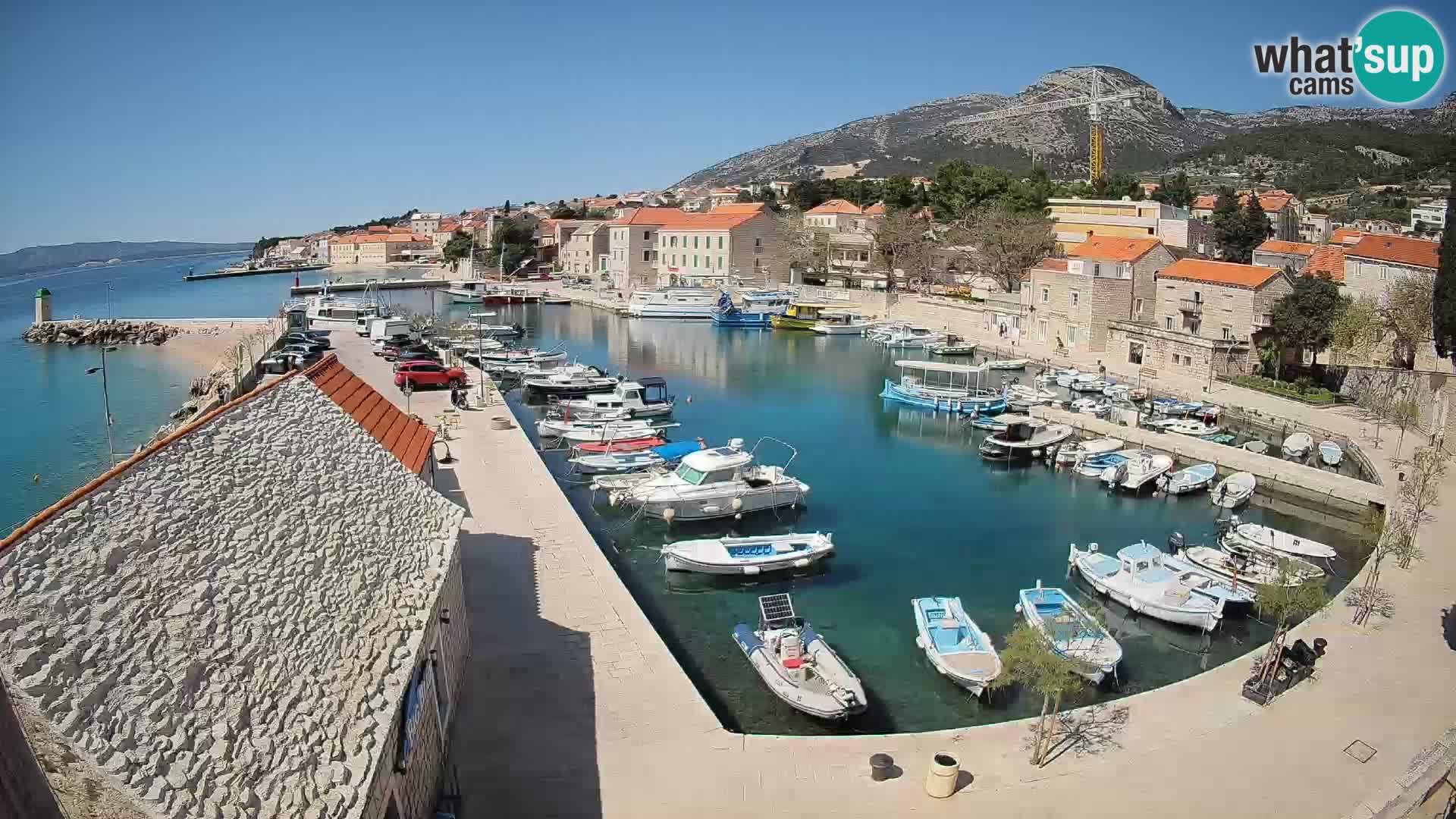 Webcam Bol Hafen – Liveblick auf Bol Riva & Marina