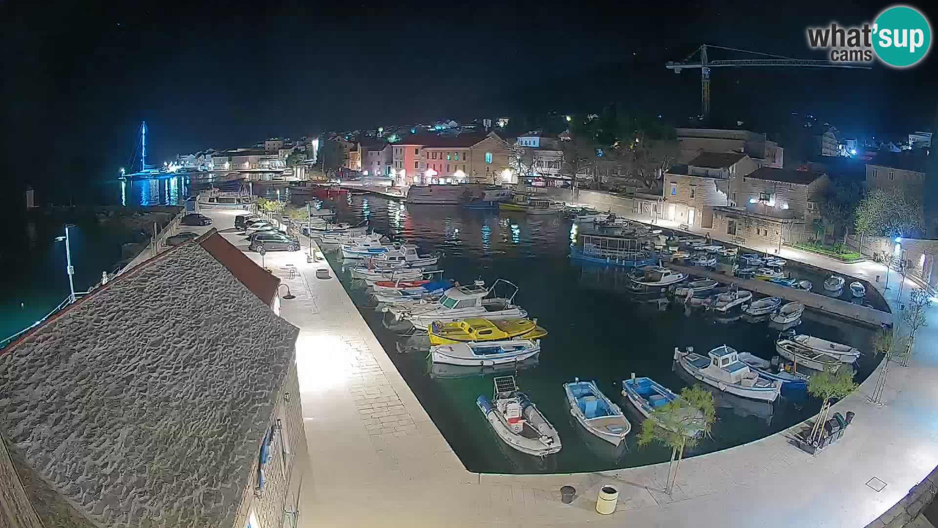 Webcam Bol Harbour – Live View of Bol Riva & Marina