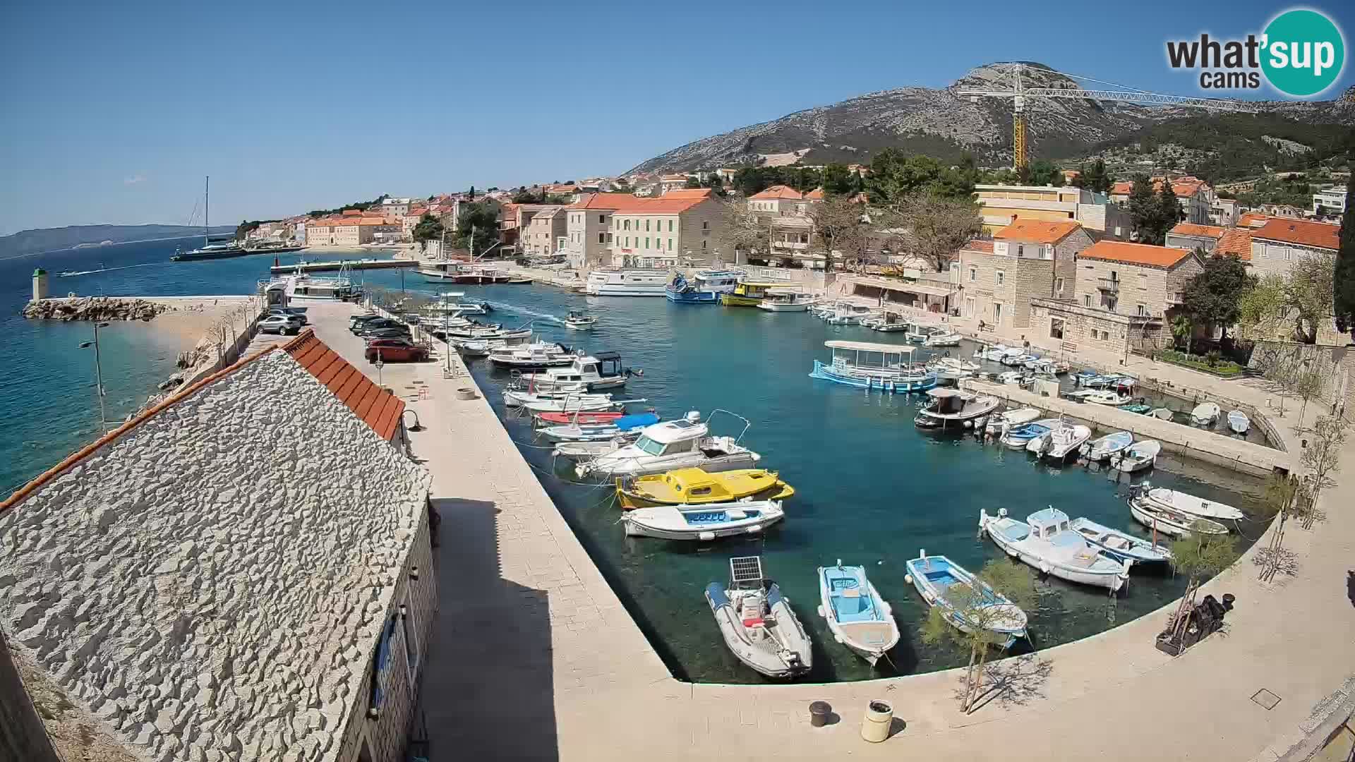 Webcam Bol Hafen – Liveblick auf Bol Riva & Marina