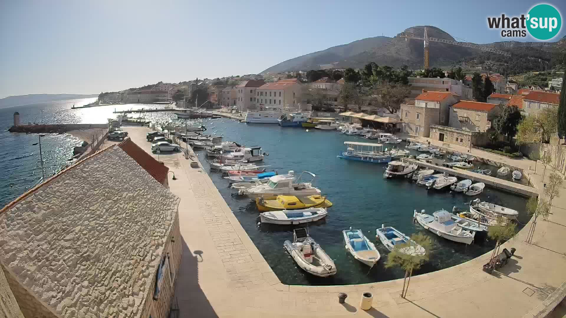 Webcam Bol Harbour – Live View of Bol Riva & Marina