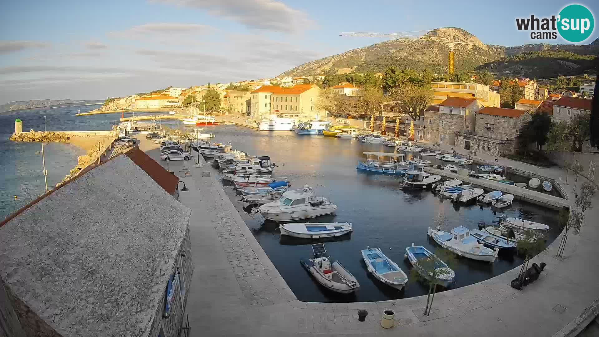 Webcam Bol Harbour – Live View of Bol Riva & Marina