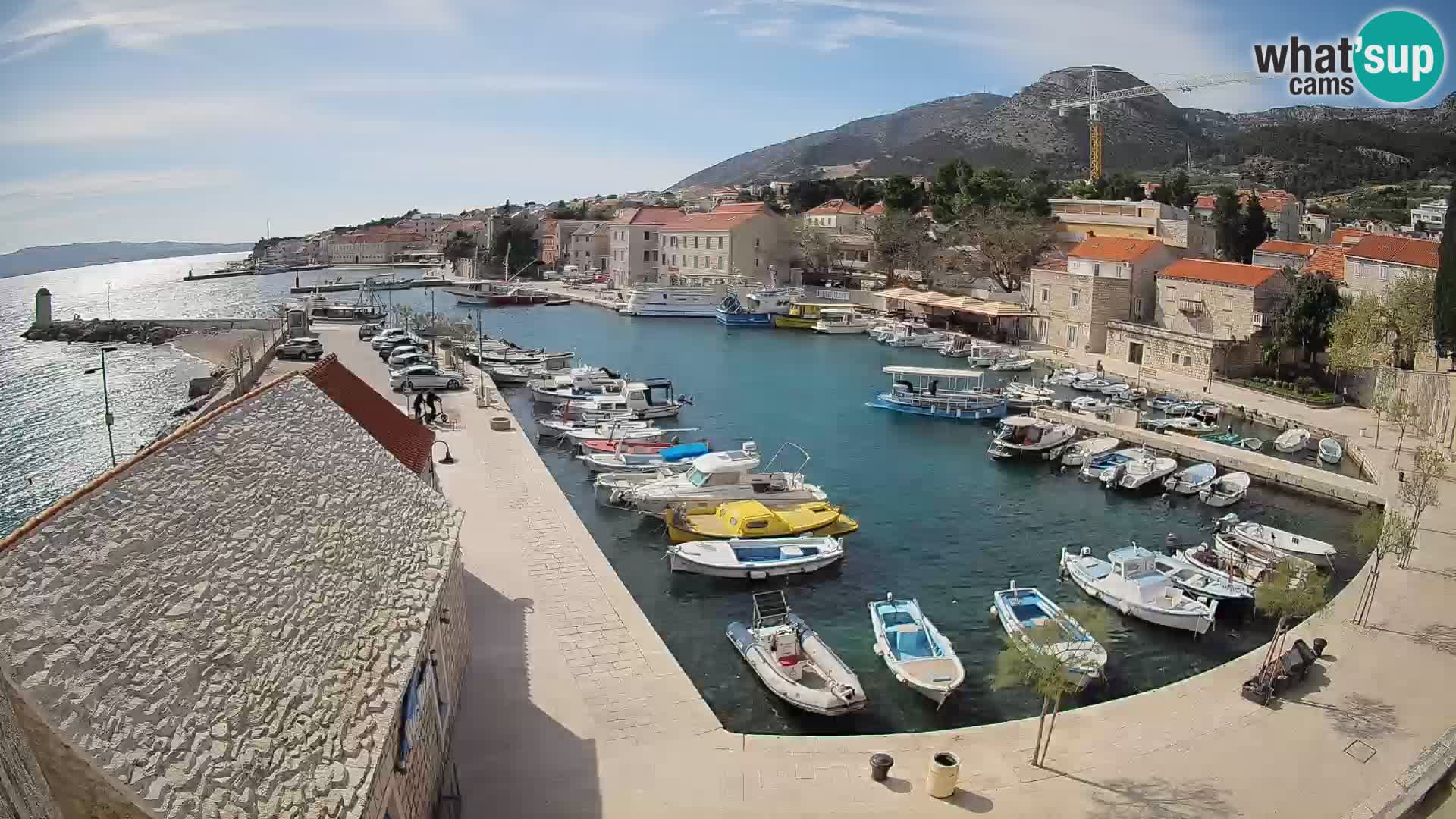 Webcam Bol Harbour – Live View of Bol Riva & Marina