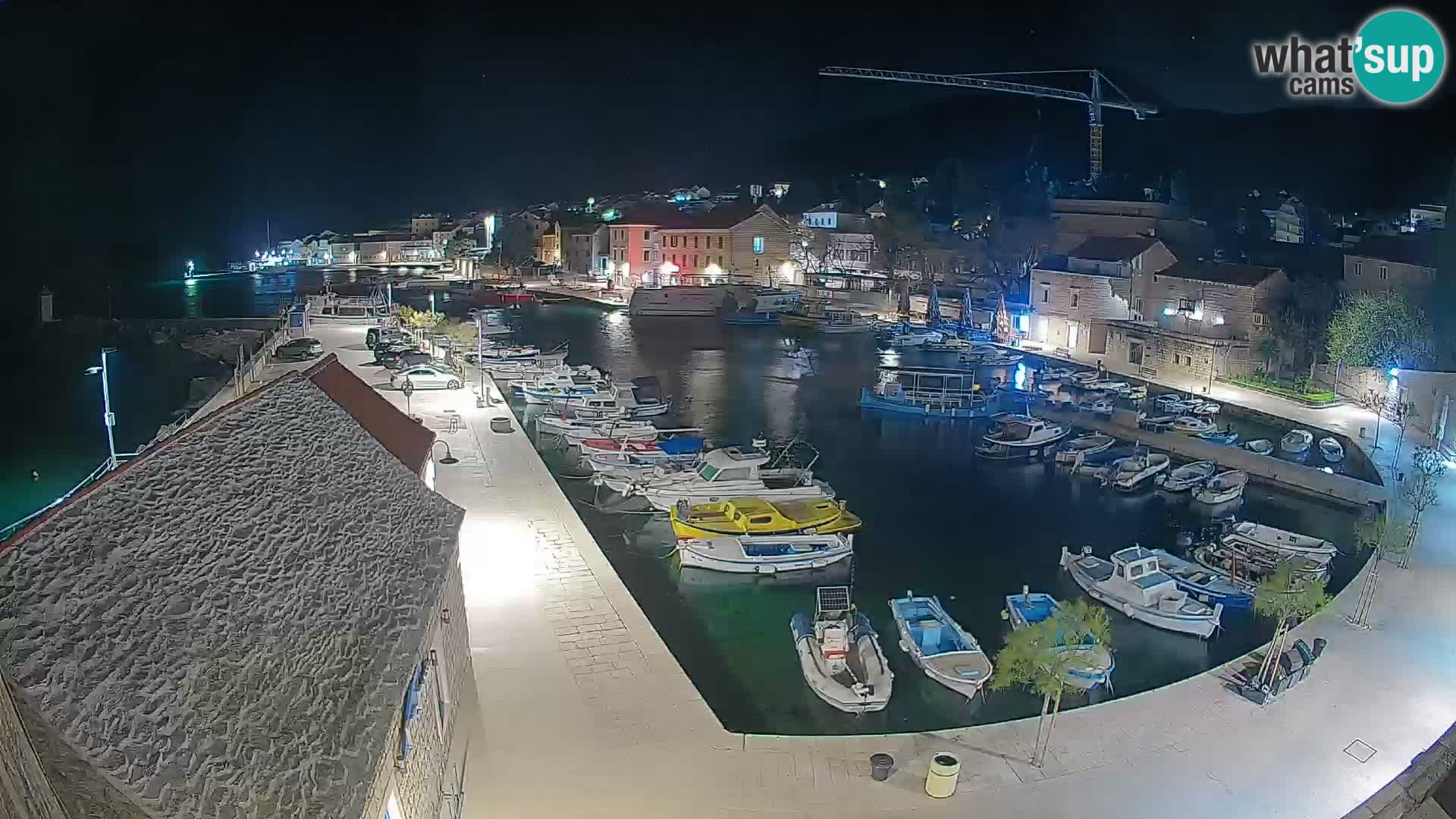 Webcam Bol Harbour – Live View of Bol Riva & Marina