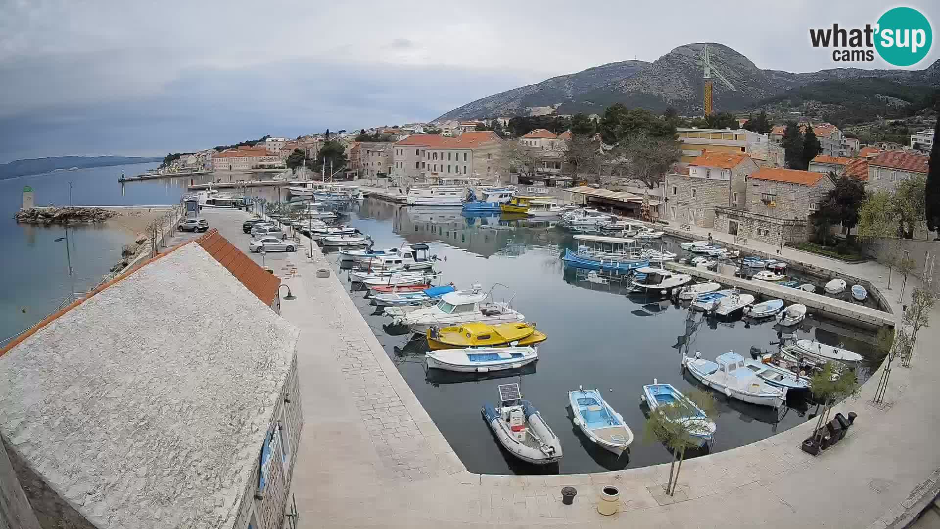 Webcam Bol Harbour – Live View of Bol Riva & Marina