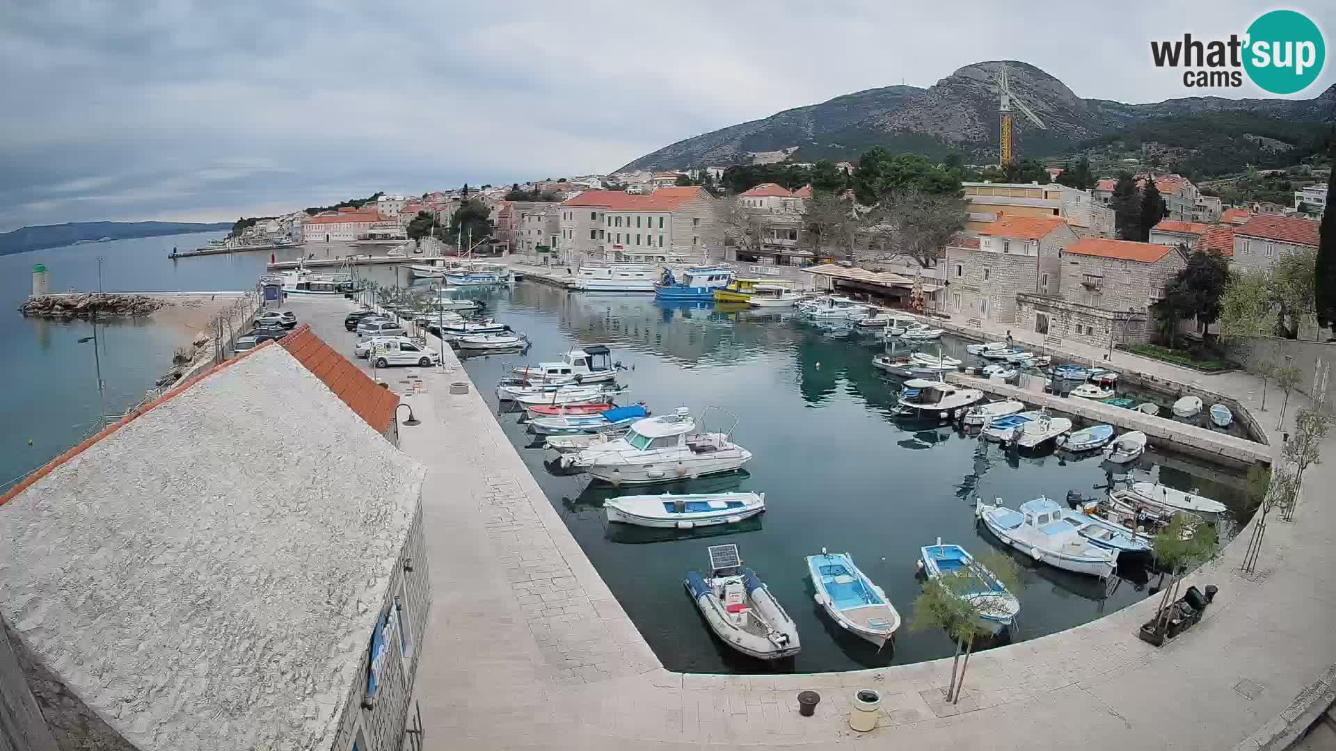 Webcam Bol Harbour – Live View of Bol Riva & Marina