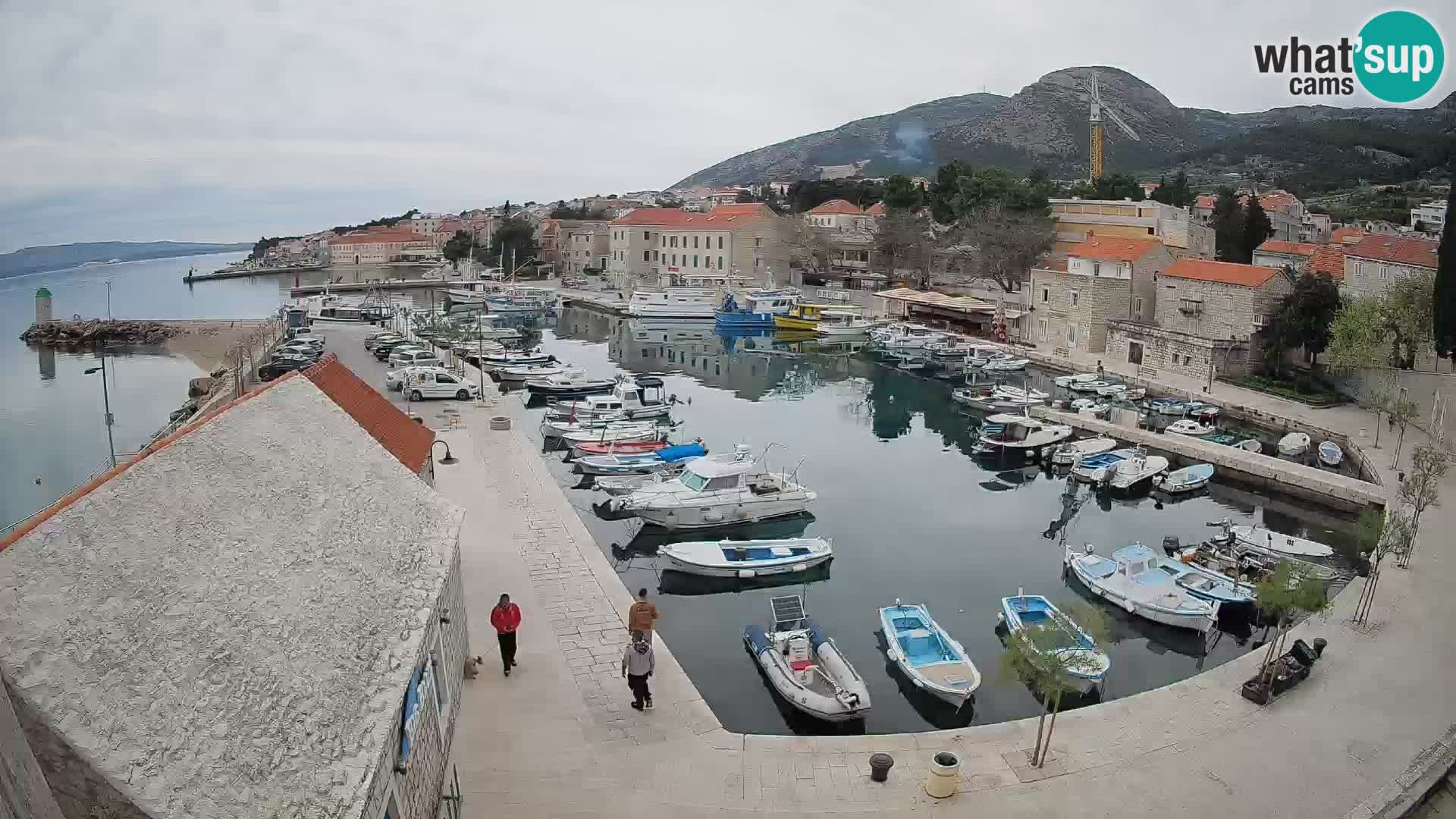 Webcam Bol Harbour – Live View of Bol Riva & Marina