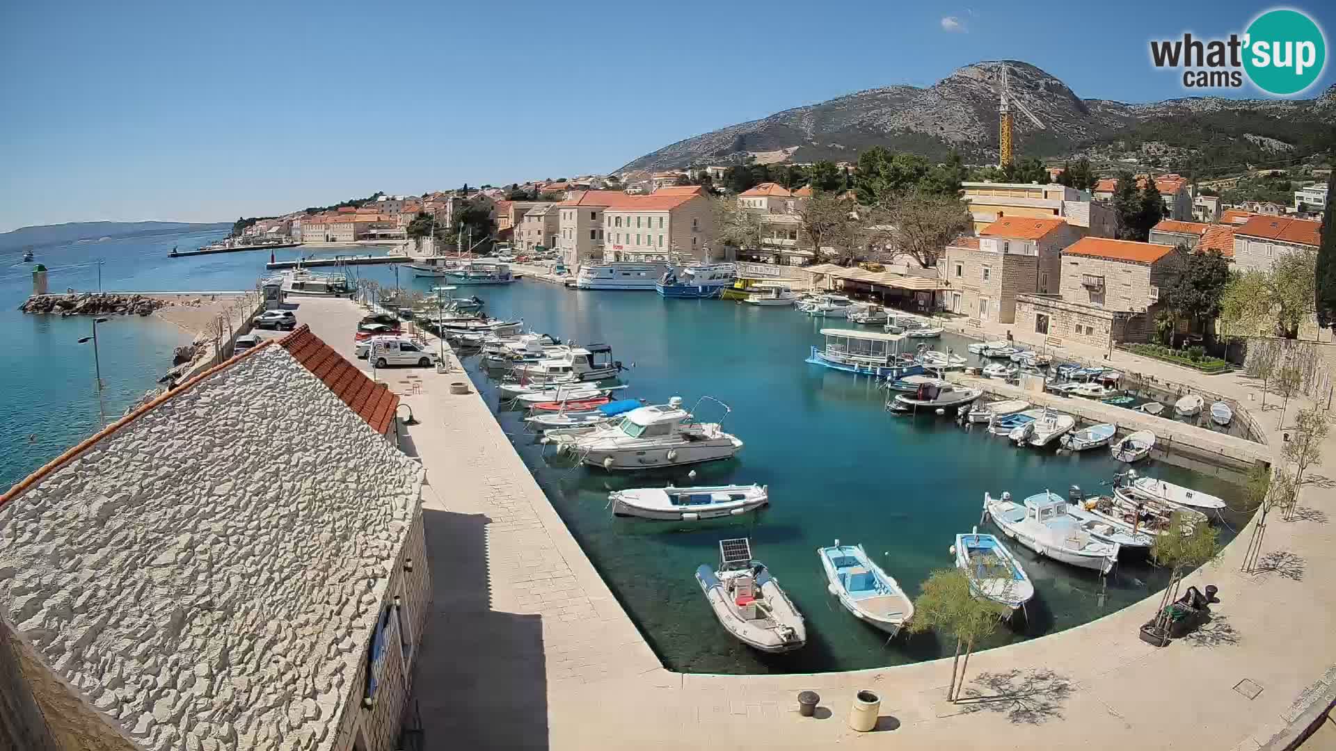 Webcam Bol Harbour – Live View of Bol Riva & Marina