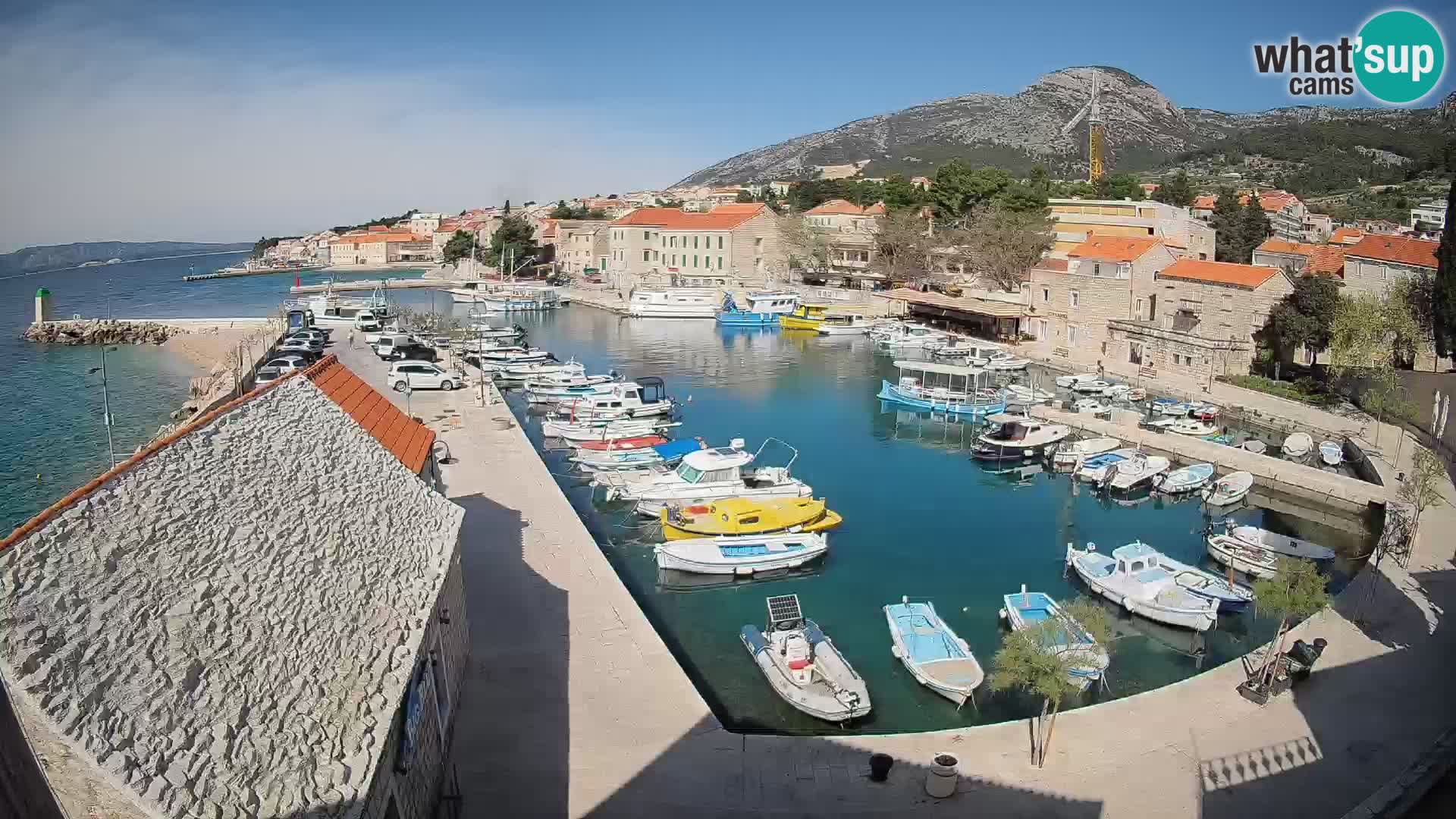Webcam Bol Harbour – Live View of Bol Riva & Marina