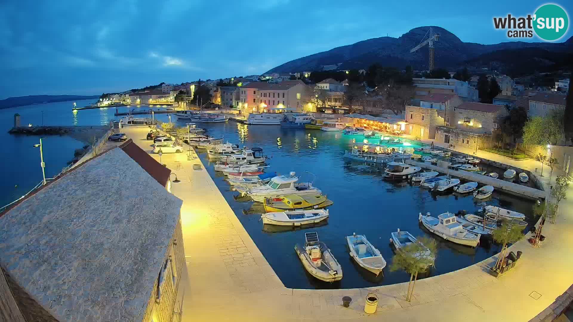 Webcam Bol Harbour – Live View of Bol Riva & Marina