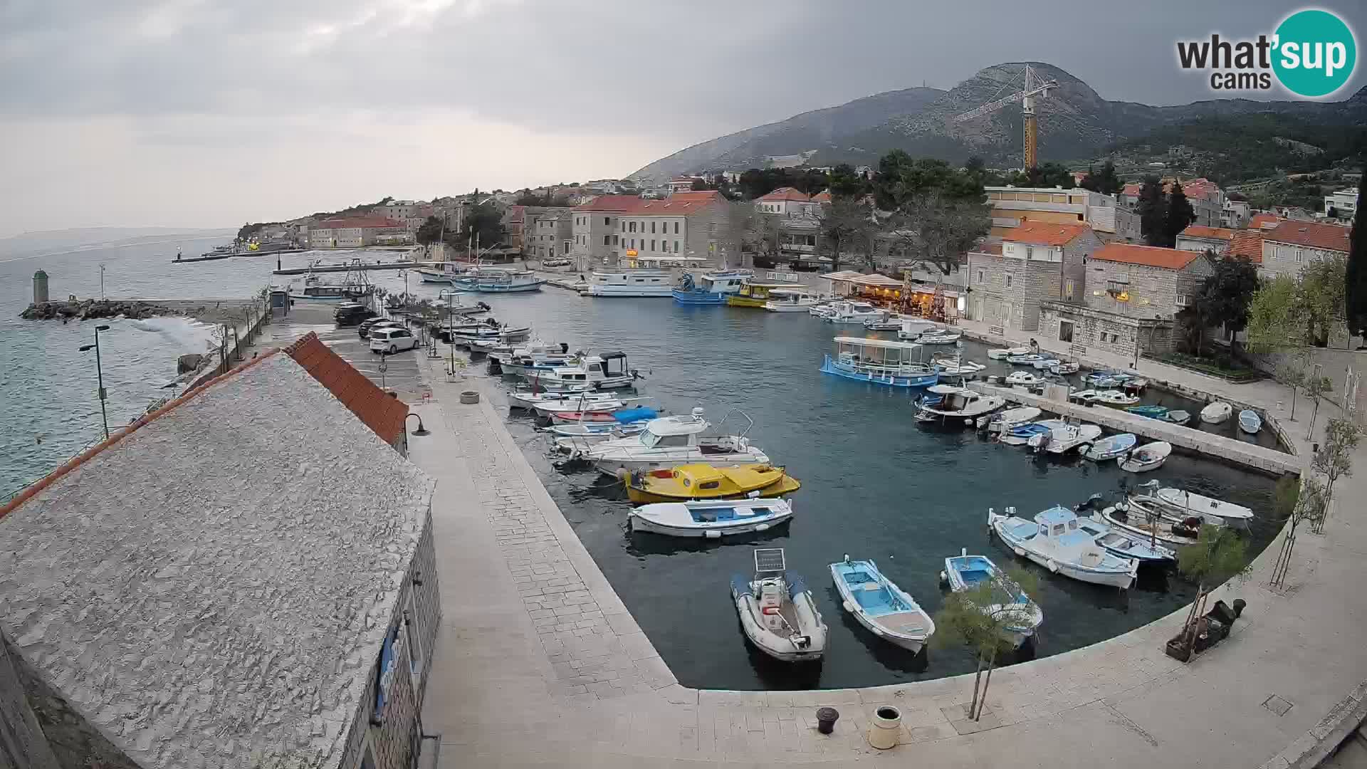 Webcam Bol Hafen – Liveblick auf Bol Riva & Marina