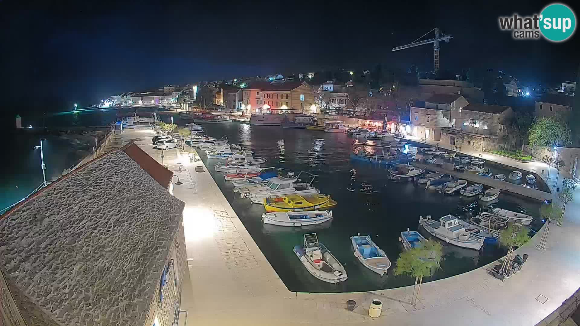 Webcam Bol Harbour – Live View of Bol Riva & Marina