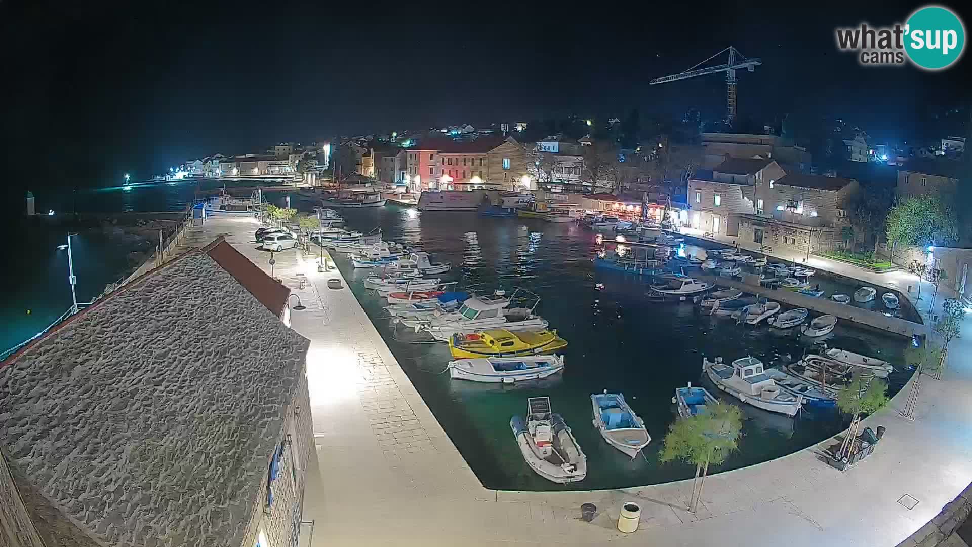 Webcam Bol Harbour – Live View of Bol Riva & Marina